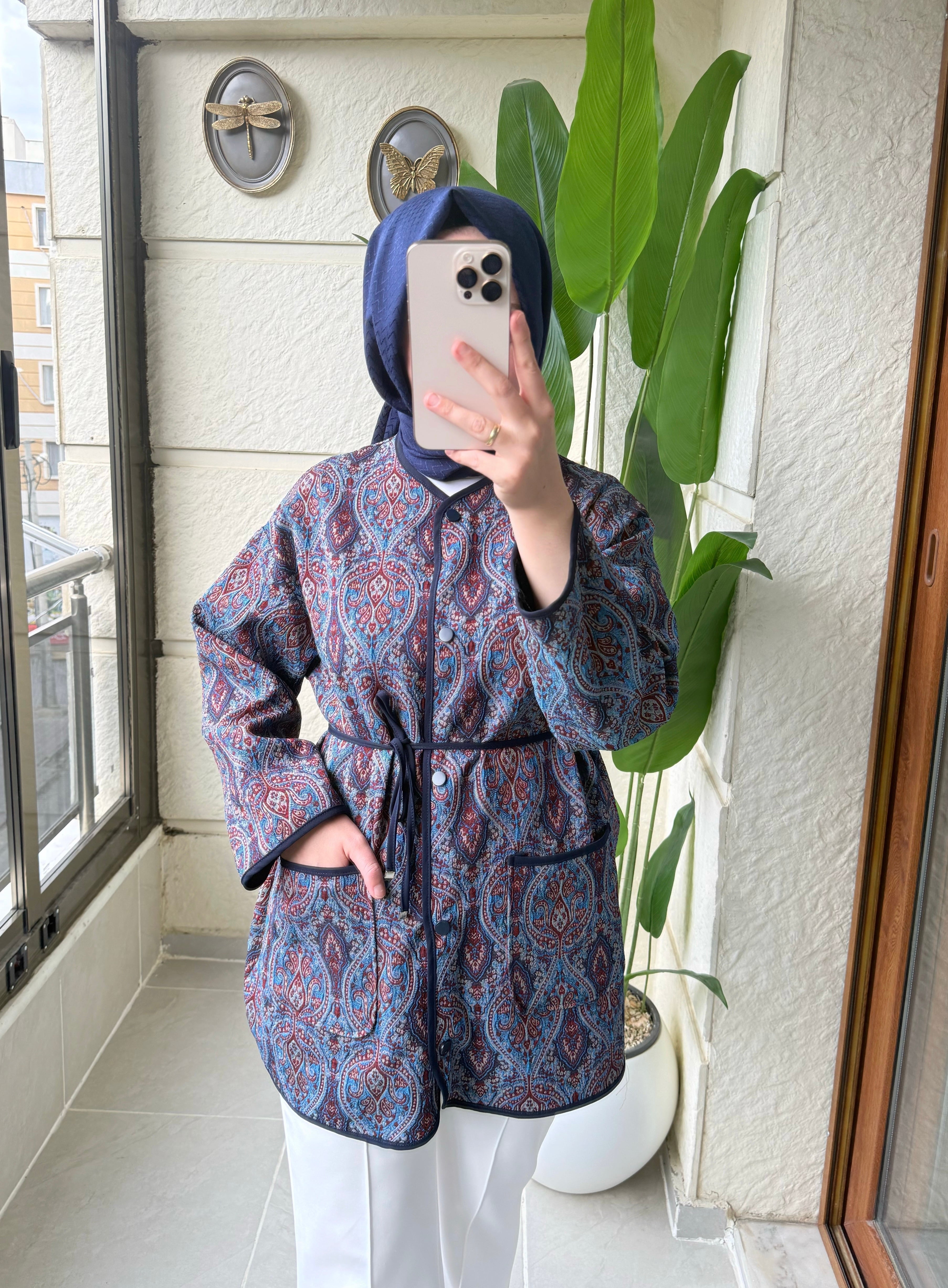 Parla Etnik Desen Ceket