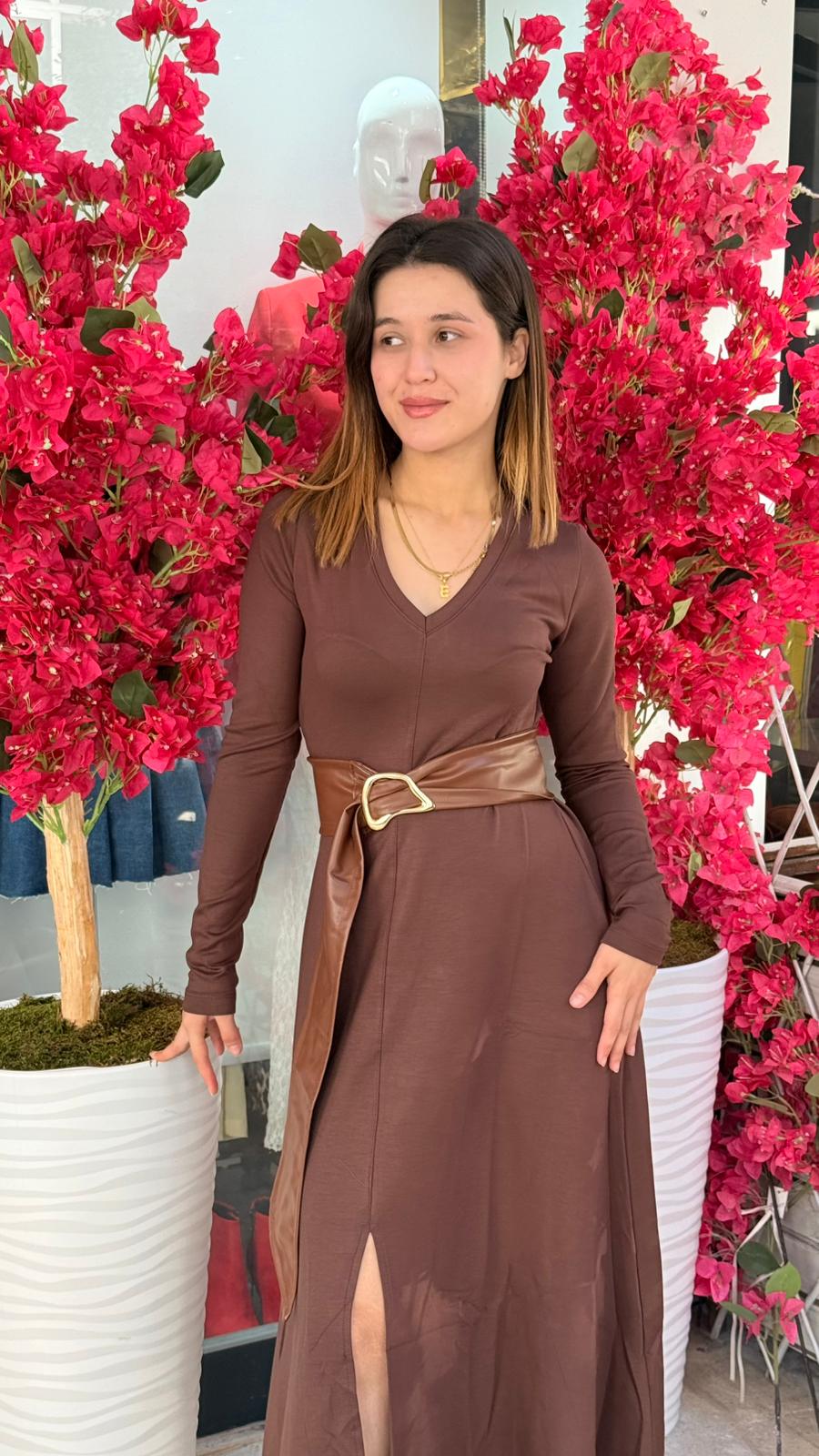 Kahverengi Kemer Detaylı Elbise