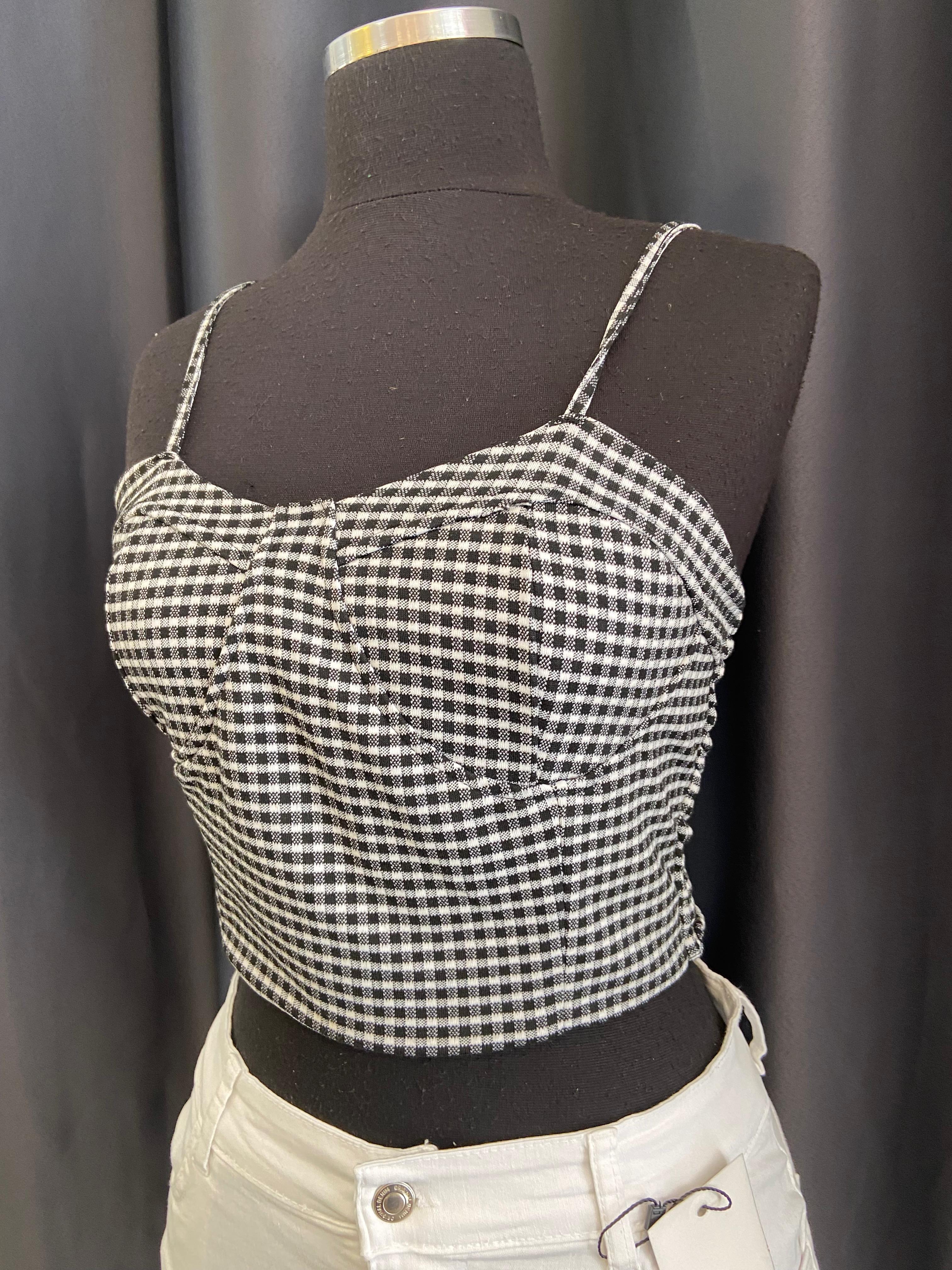 Kareli Crop