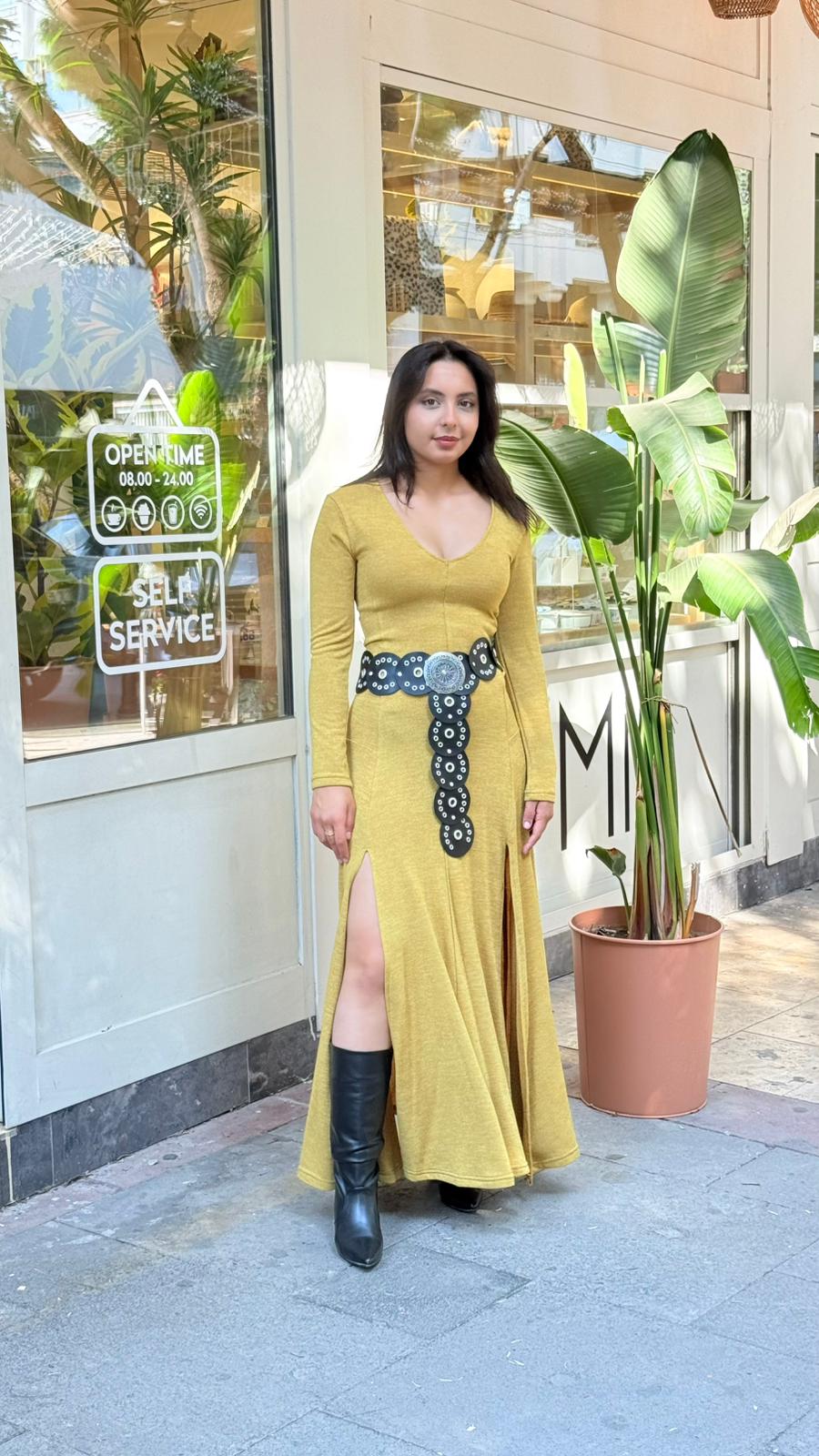 Hardal Sarısı Yırtmaçlı Elbise 