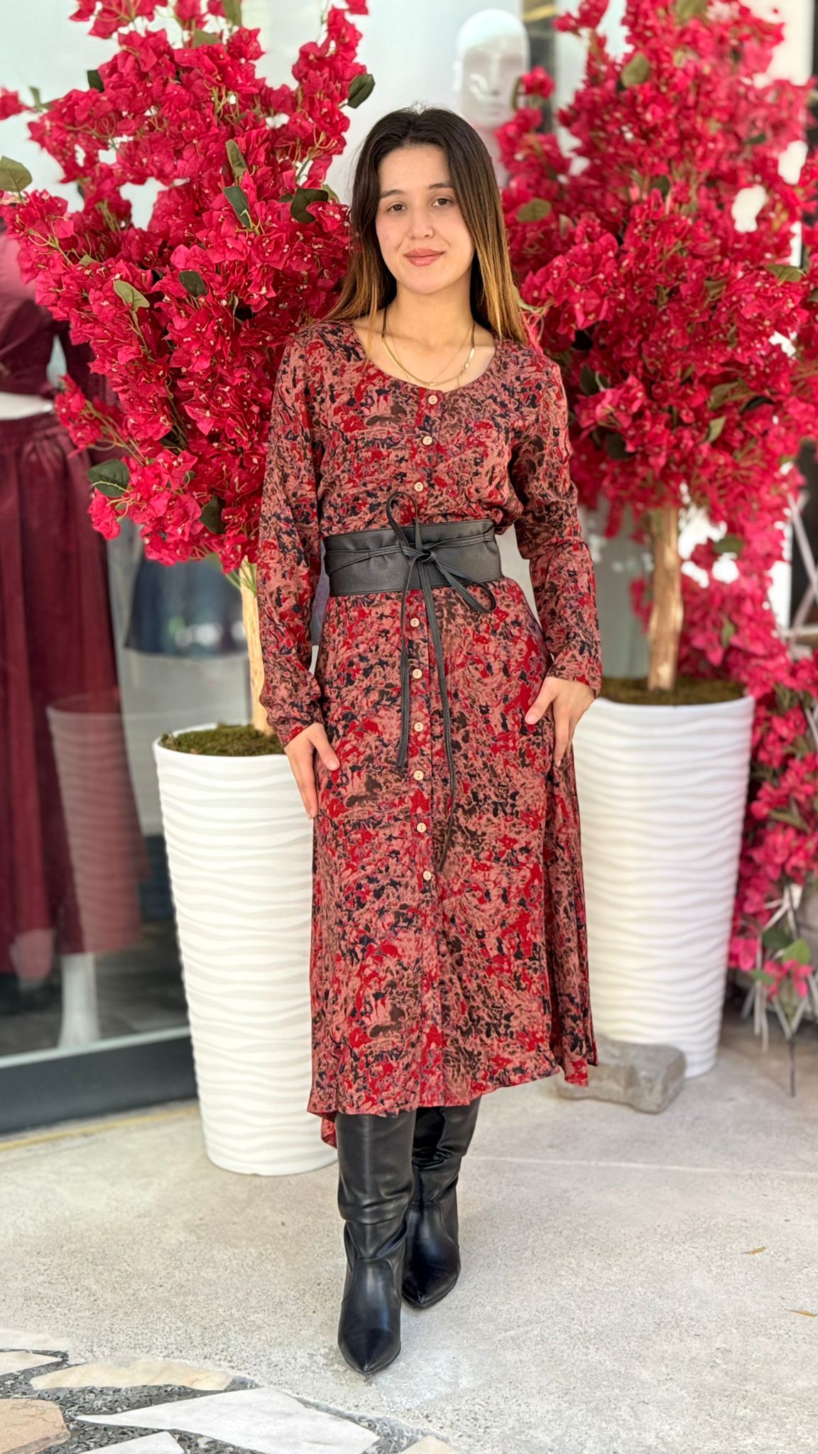 Kırmızı Çiçek Desenli Elbise