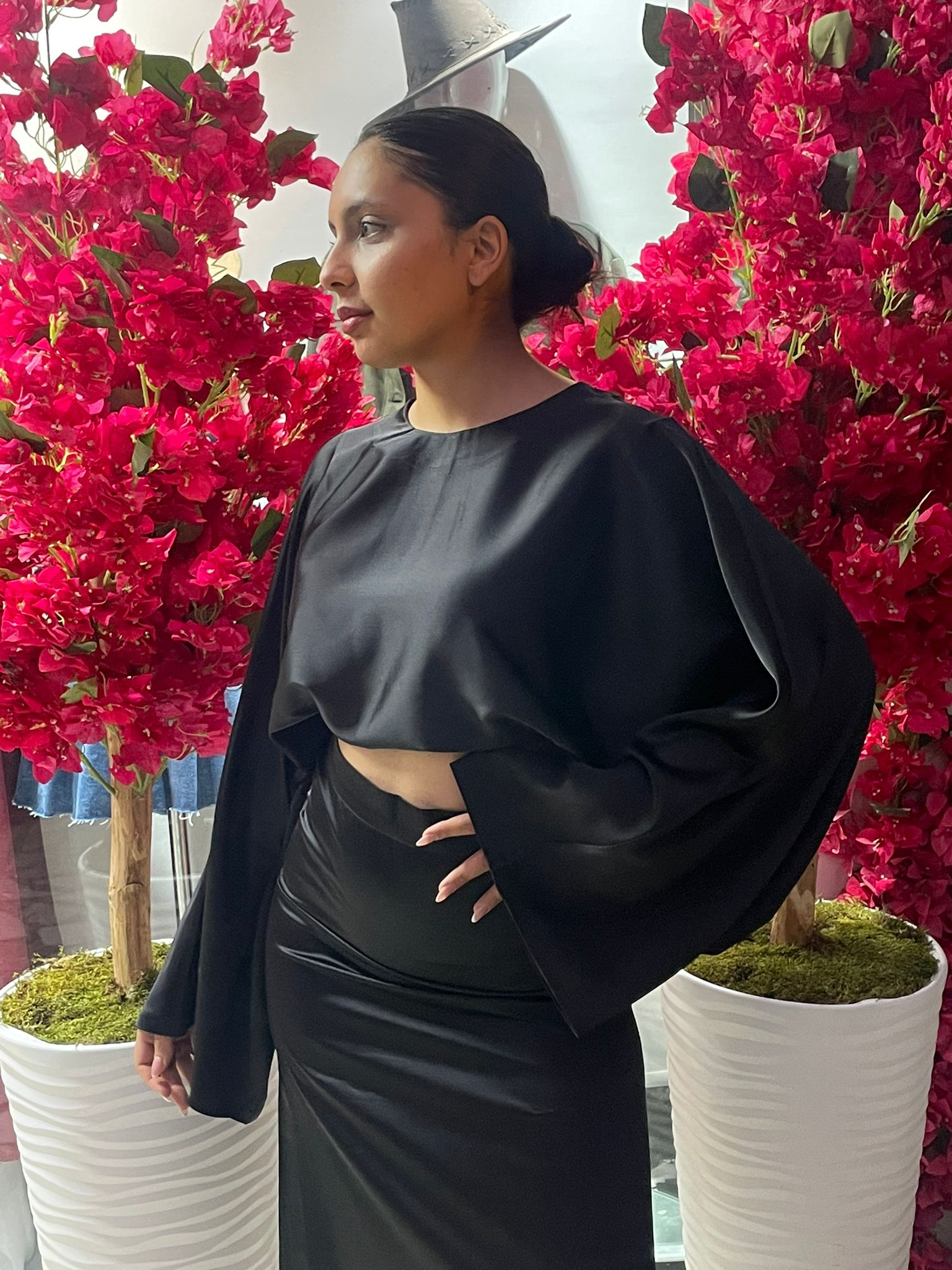 Siyah Saten Yarasa Kol Bluz