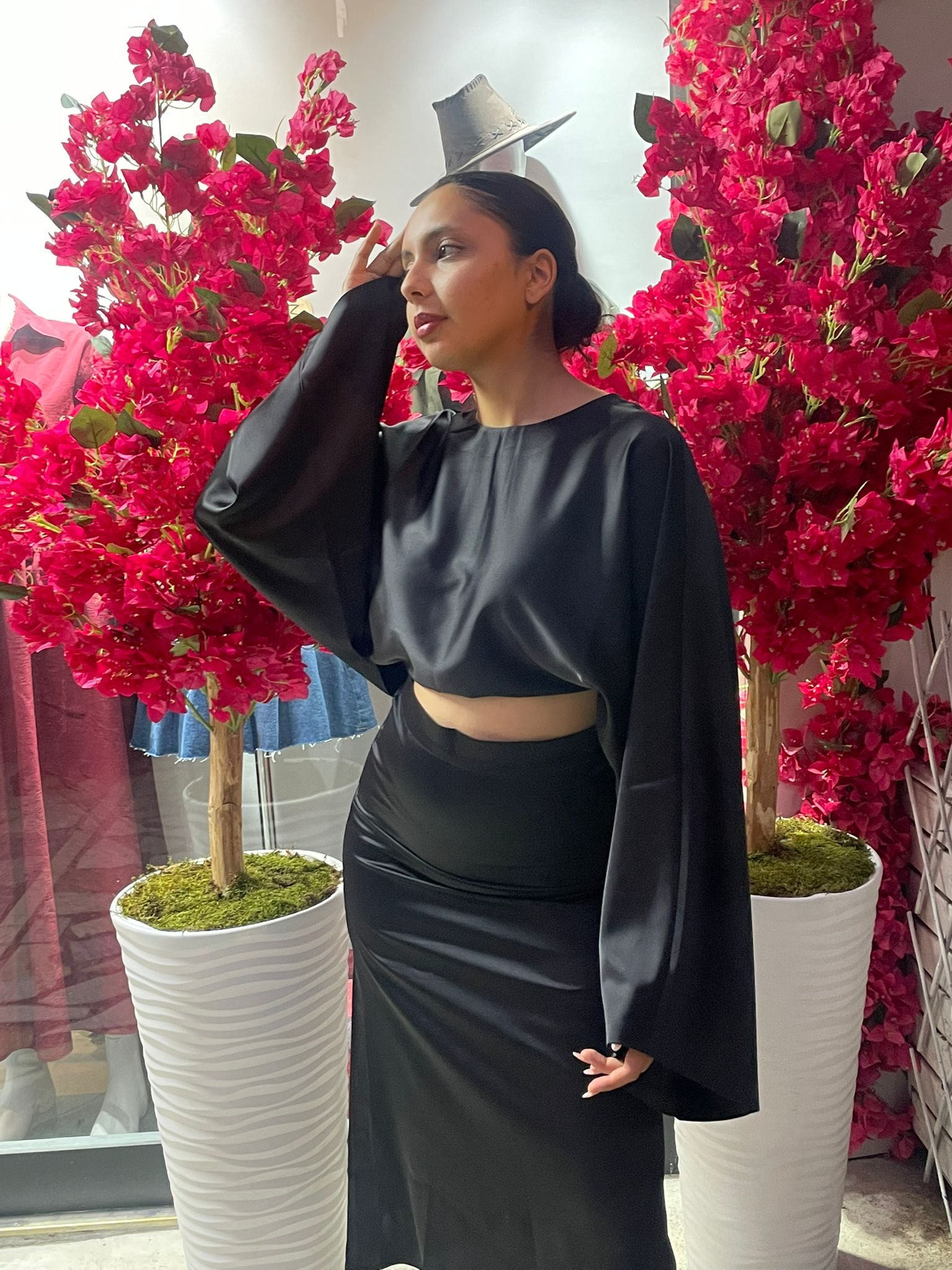 Siyah Saten Yarasa Kol Bluz