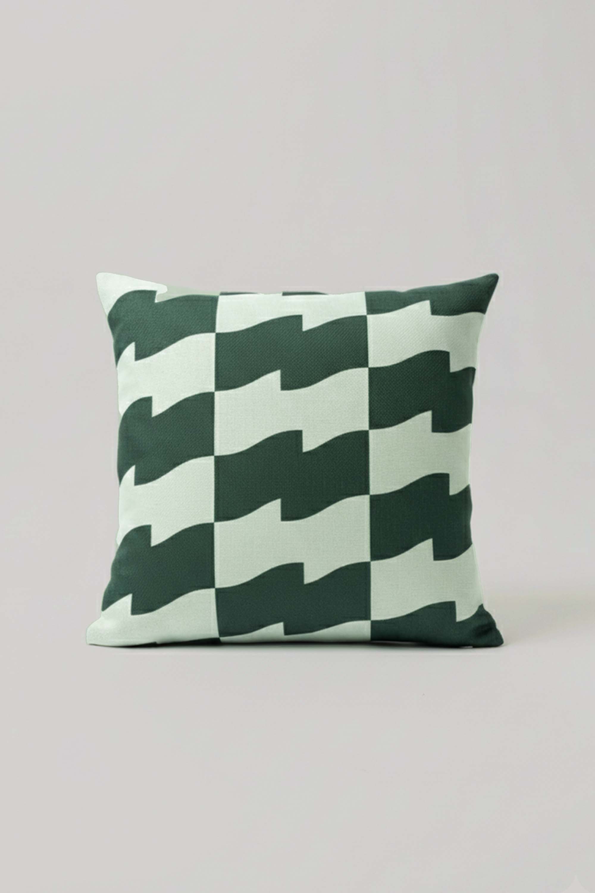 Dalgalı Kazayağı Desenli Kırlent Kılıfı 45x45 cm