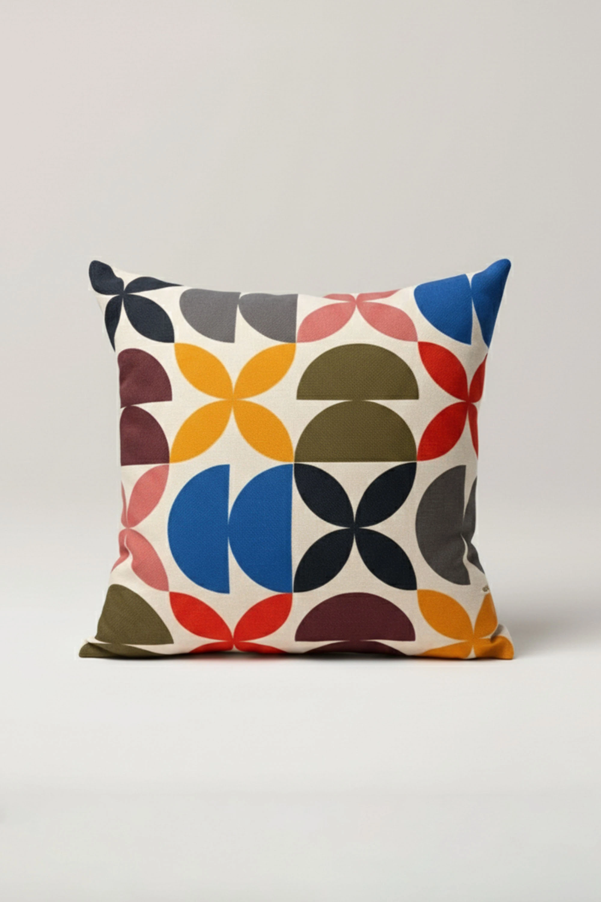 Retro Renkli Bauhaus Geometrik Desenli Kırlent Kılıfı 45x45 cm