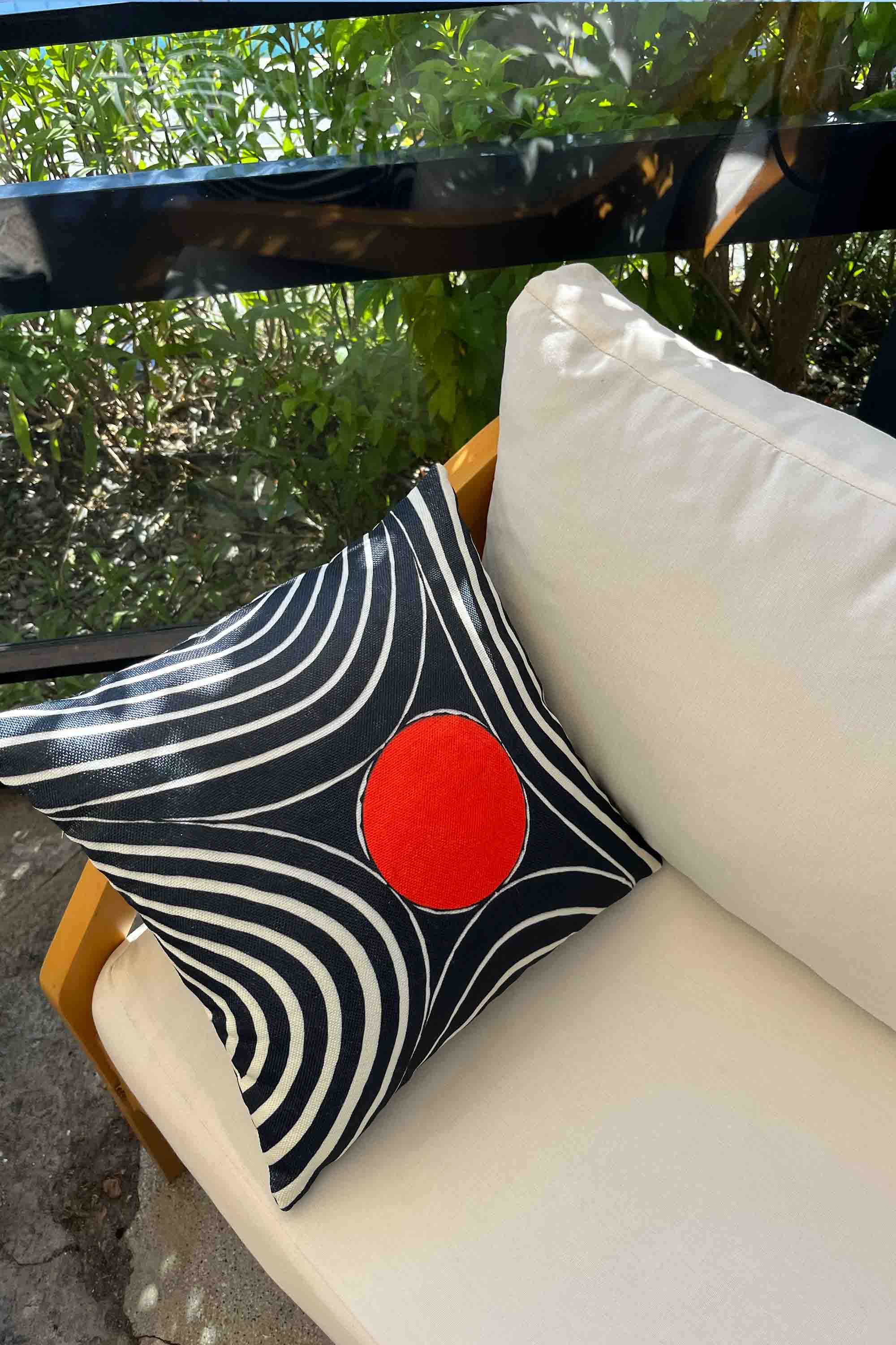 Odak Noktası Kırlent Kılıfı 45x45 cm