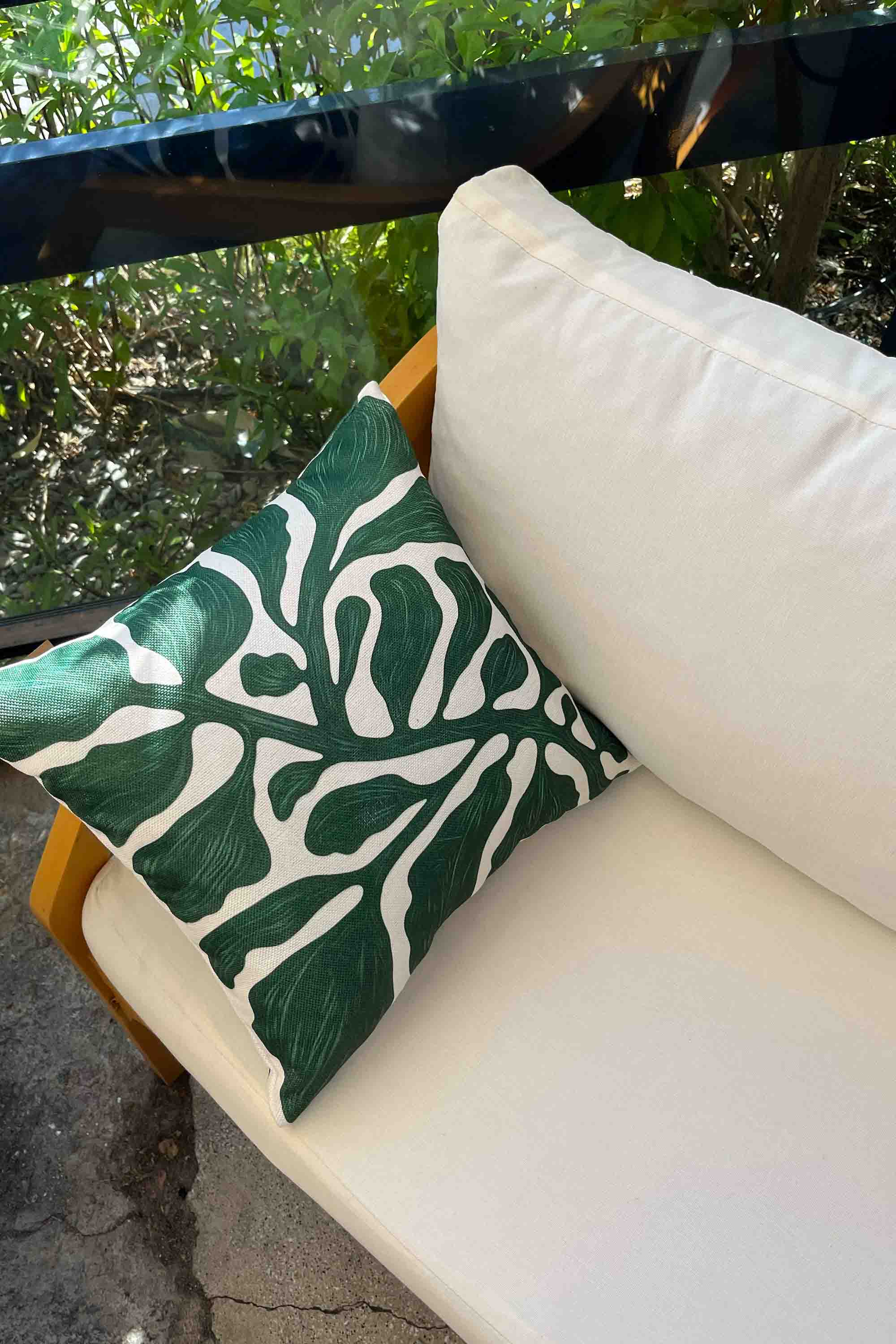 Soyut Tropikal Yaprak Kırlent Kılıfı 45x45 cm