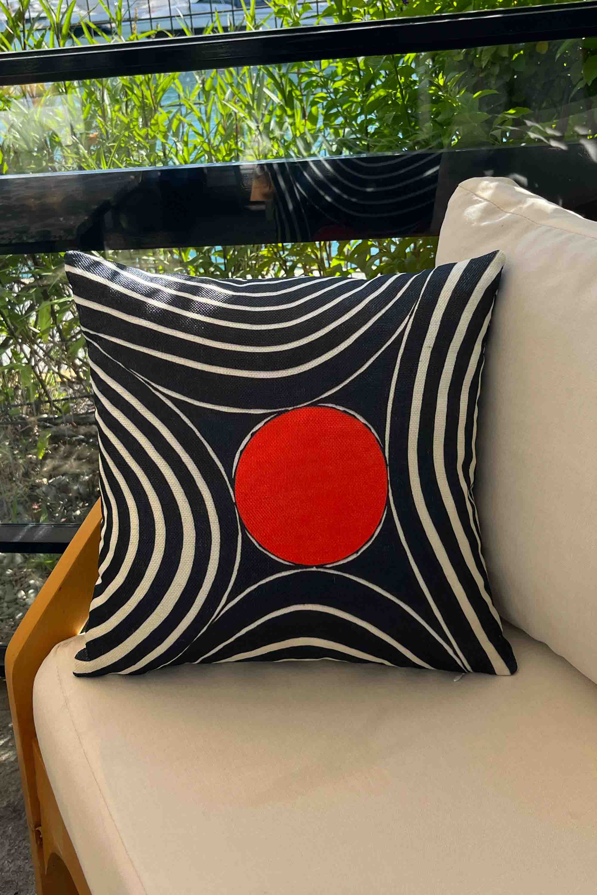 Odak Noktası Kırlent Kılıfı 45x45 cm