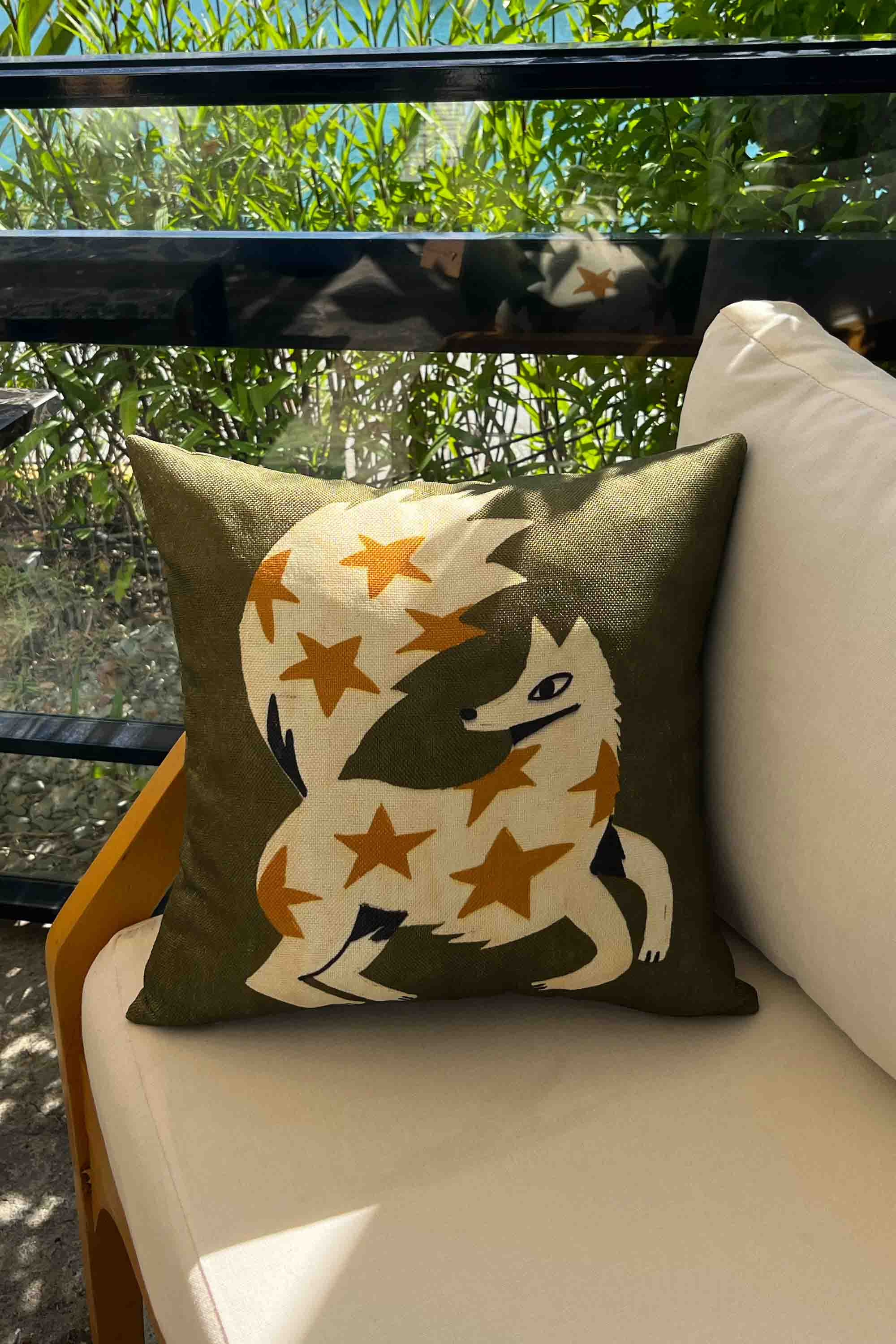 Yıldızlı Tilki Kırlent Kılıfı 45x45 cm