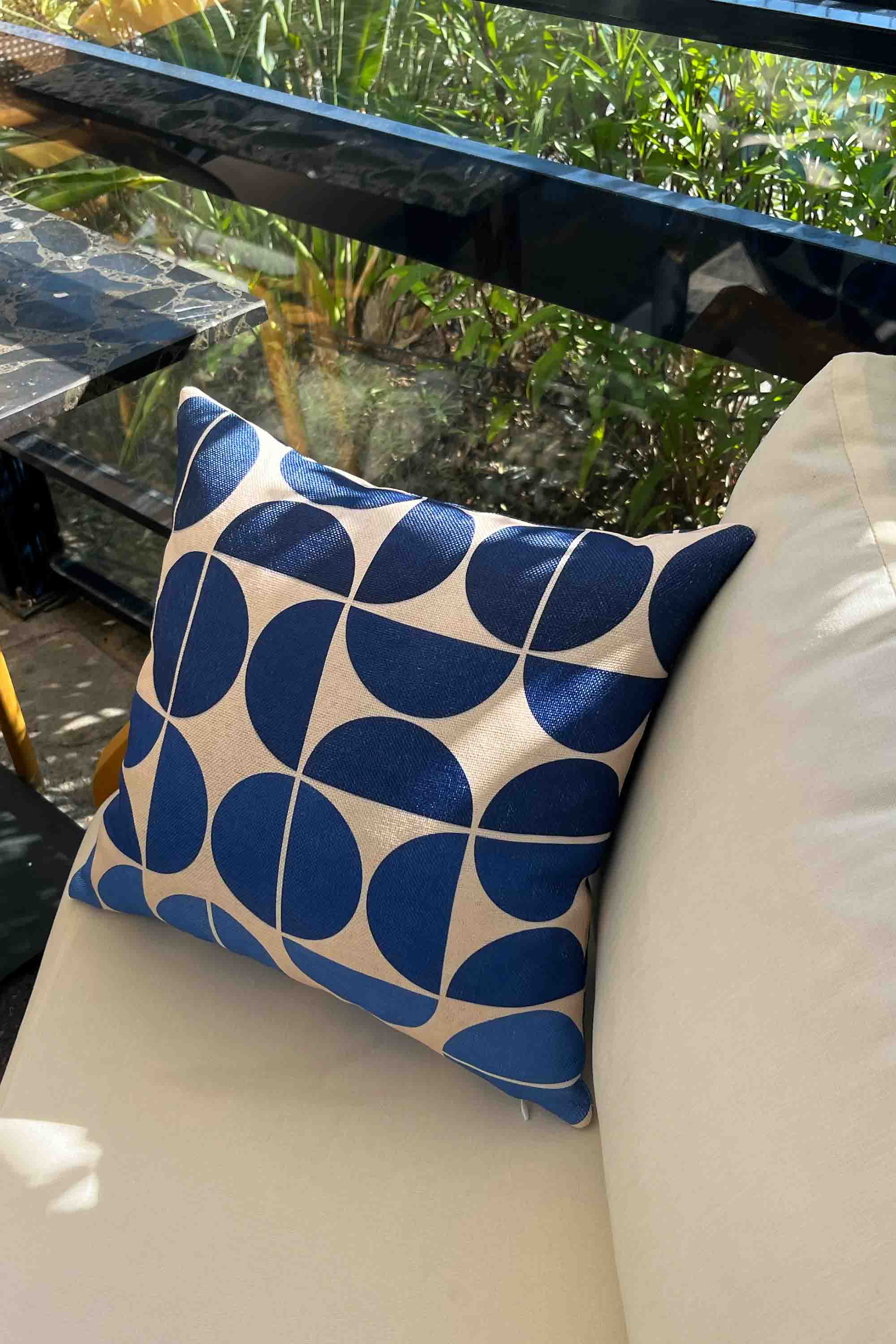 Bauhaus Geometrik Kırlent Kılıfı 45x45 cm