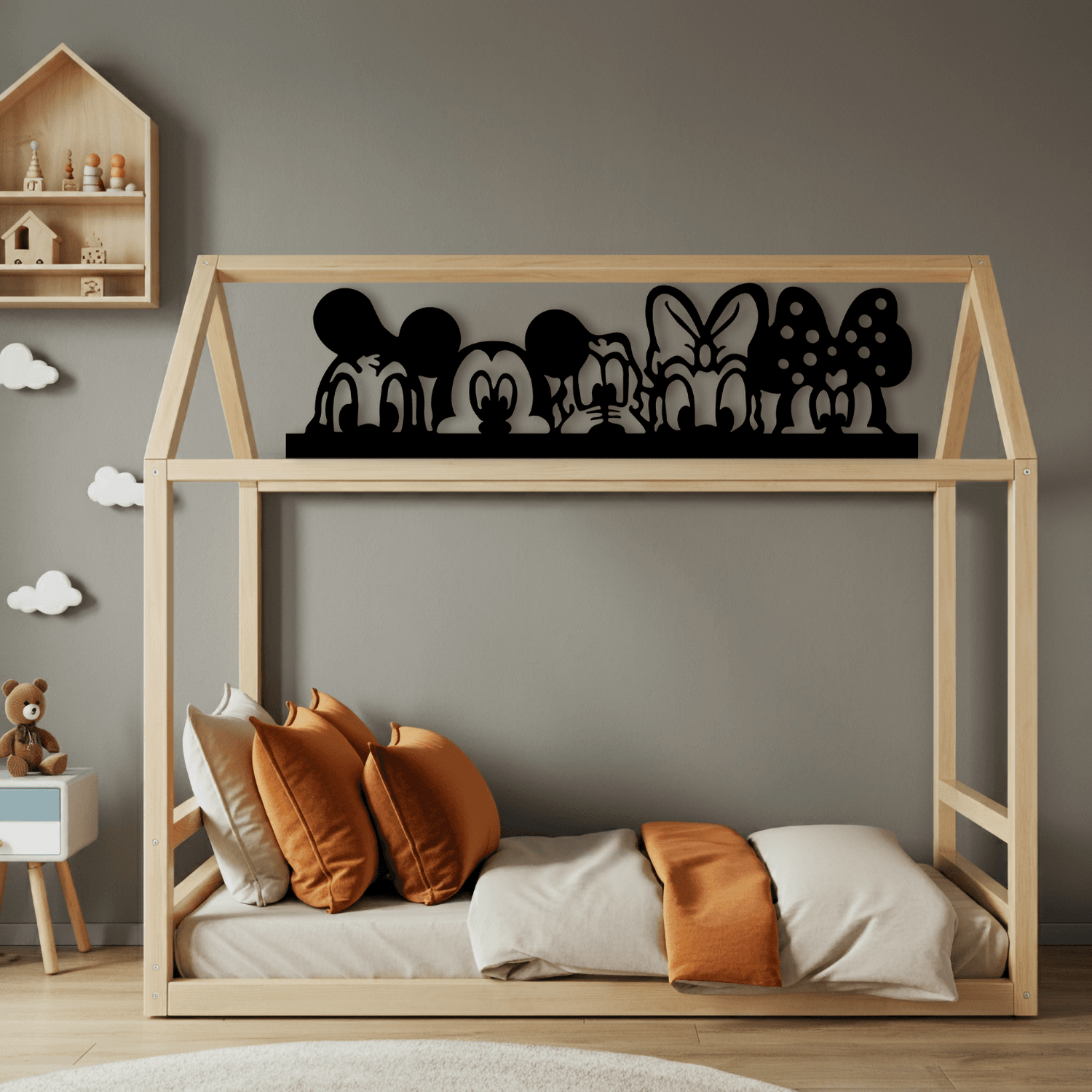 Mickey Mouse Ailesi Temalı Ahşap Duvar Tablosu