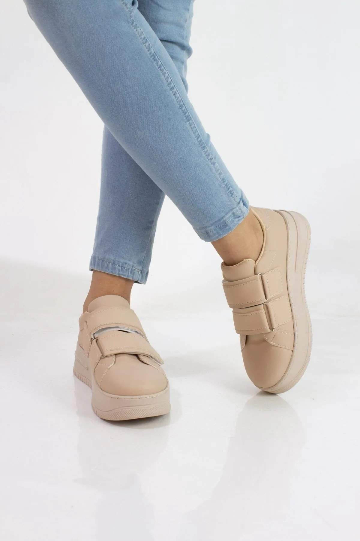 Tomıross Kadın Bej Chloe Yüksek Tabanlı Cırtlı Sneaker Spor Ayakkabı CHLO-6901