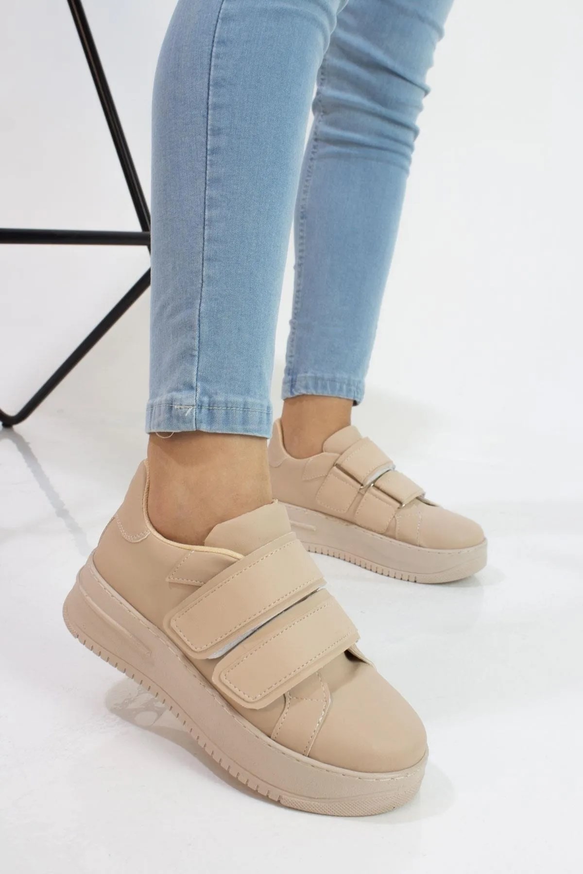 Tomıross Kadın Bej Chloe Yüksek Tabanlı Cırtlı Sneaker Spor Ayakkabı CHLO-6901