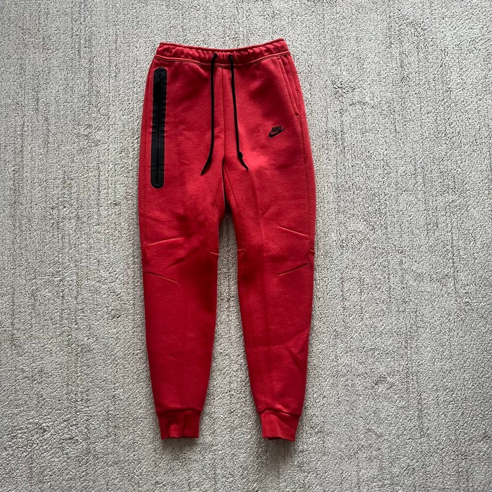 Nike Sportswear Tech Fleece Joggers 'Light University Red'