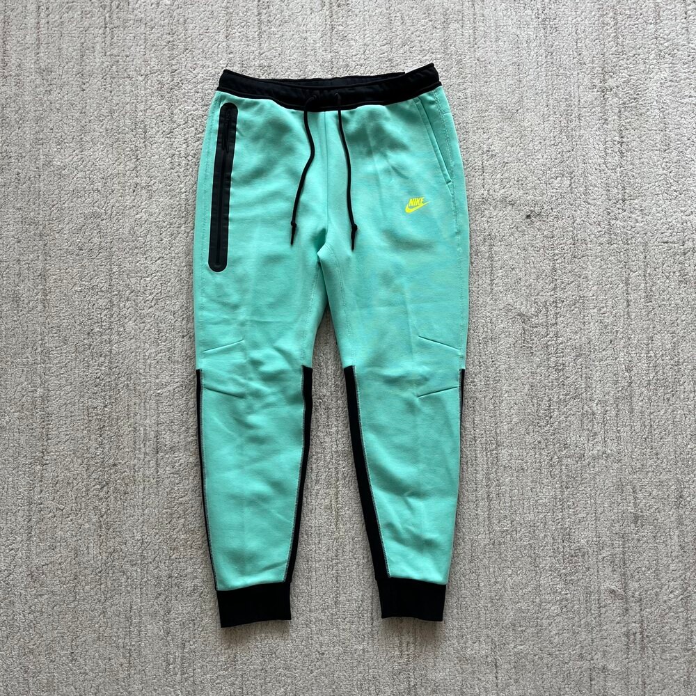 Nike Sportswear Tech Fleece Joggers 'Emerald Rise'