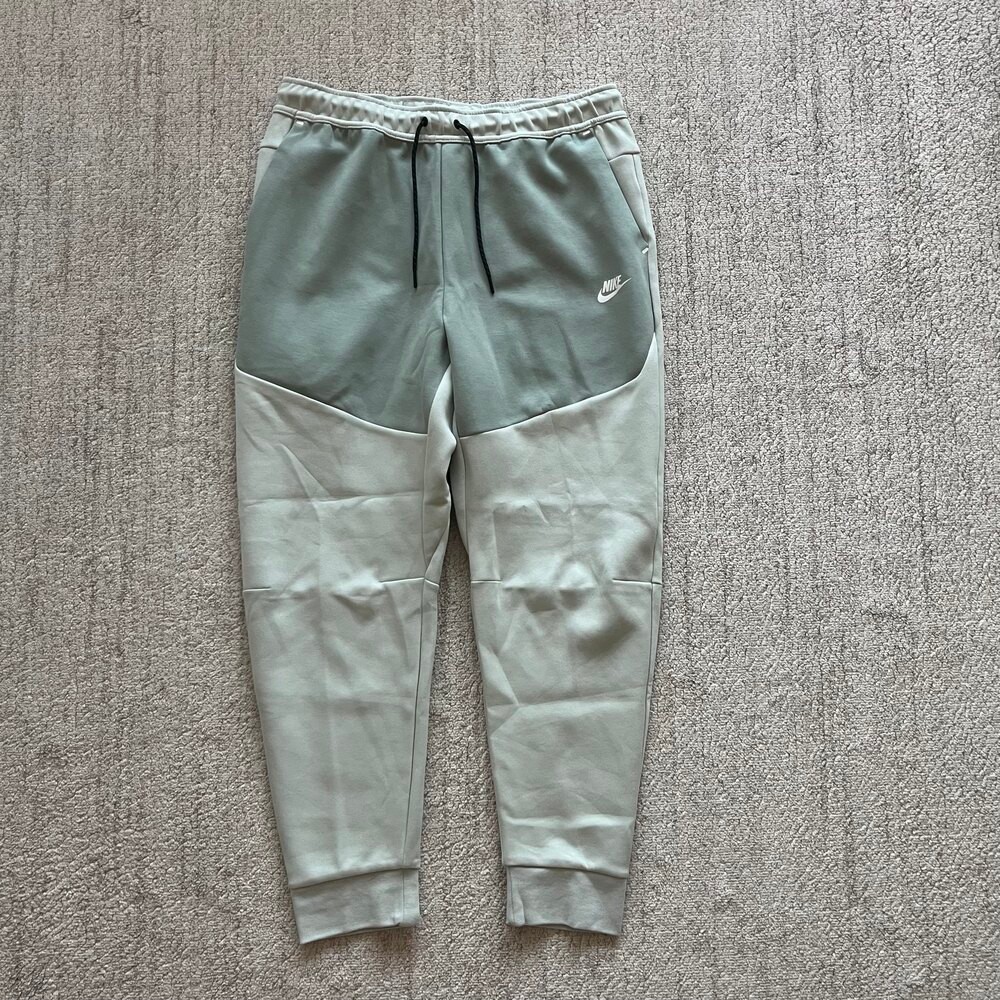 Nike Sportswear Tech Fleece Joggers 'Dusty Sage'