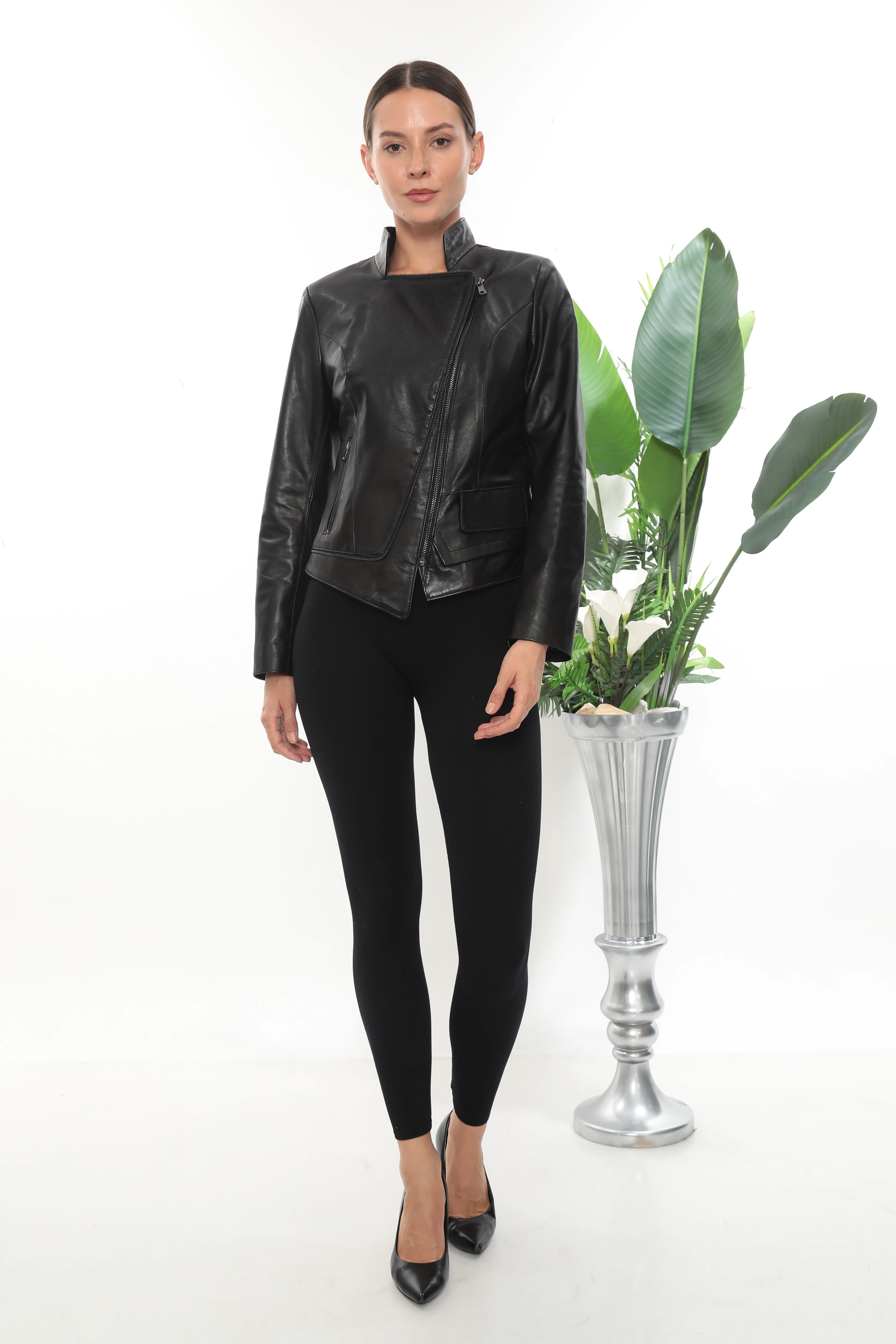 RV LAURA YANDAN FERMUARLI KADIN BİKER DERİ MONT image