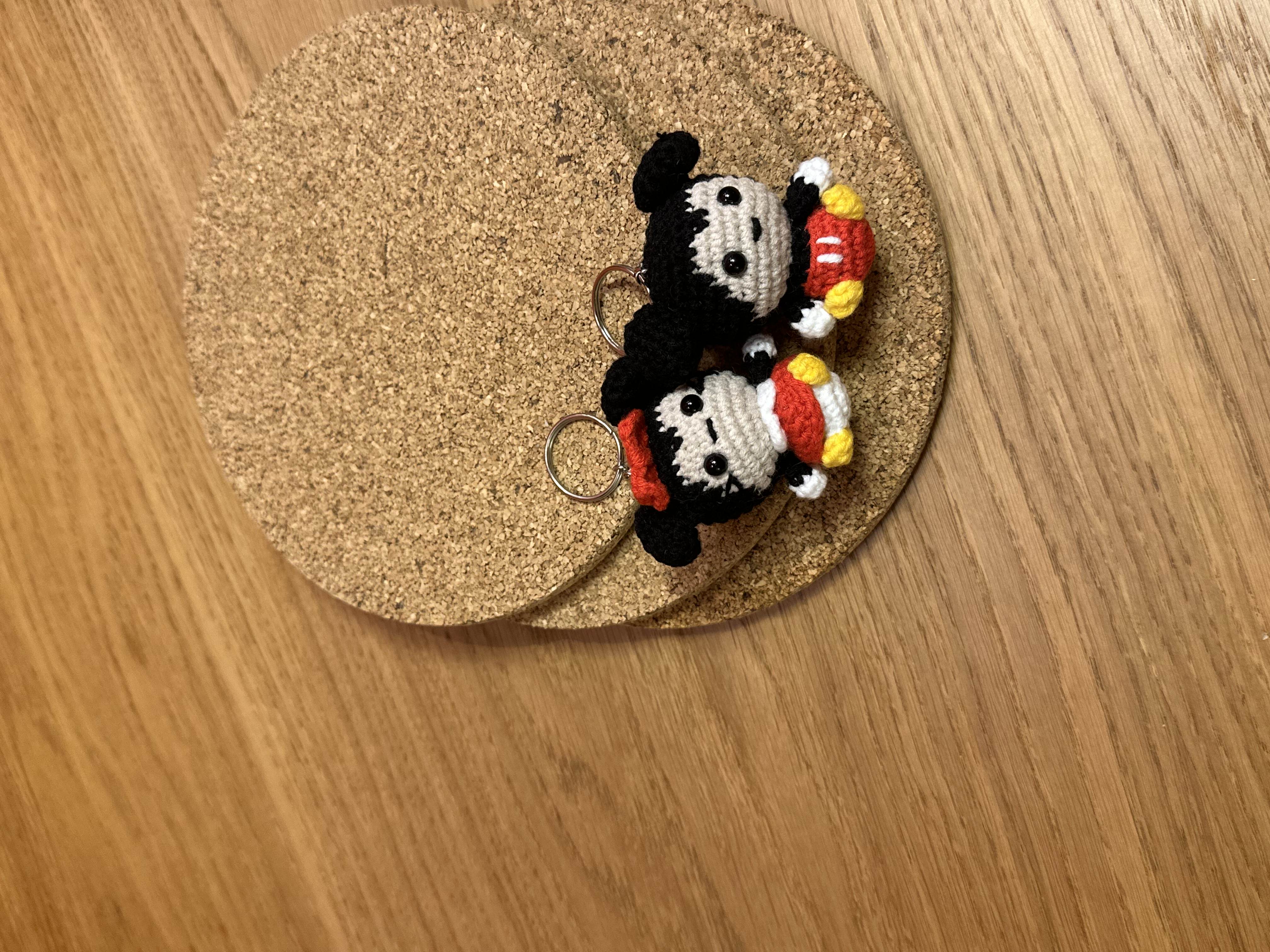 Minnie Mouse El Örgüsü Anahtarlık