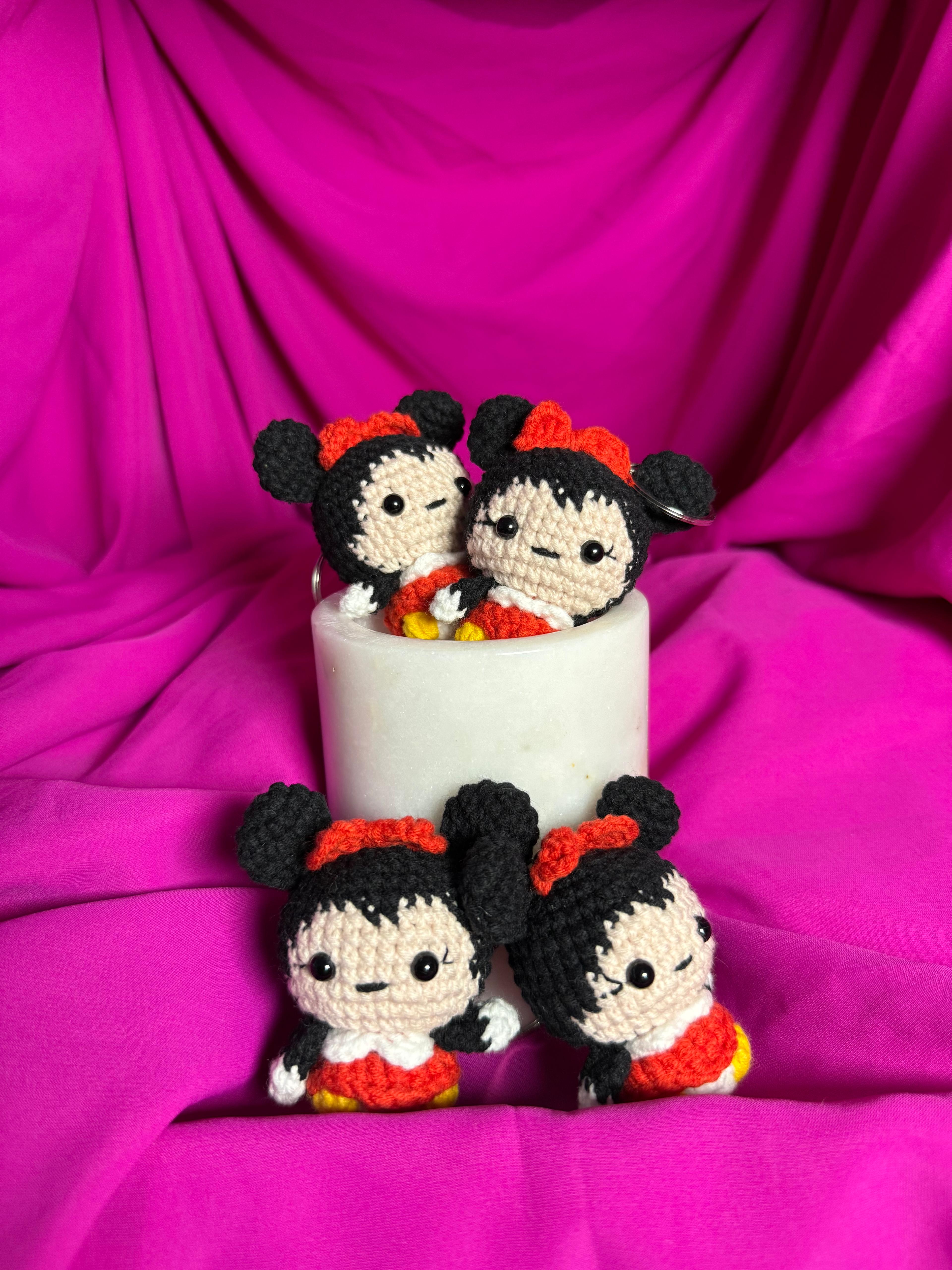 Minnie Mouse El Örgüsü Anahtarlık
