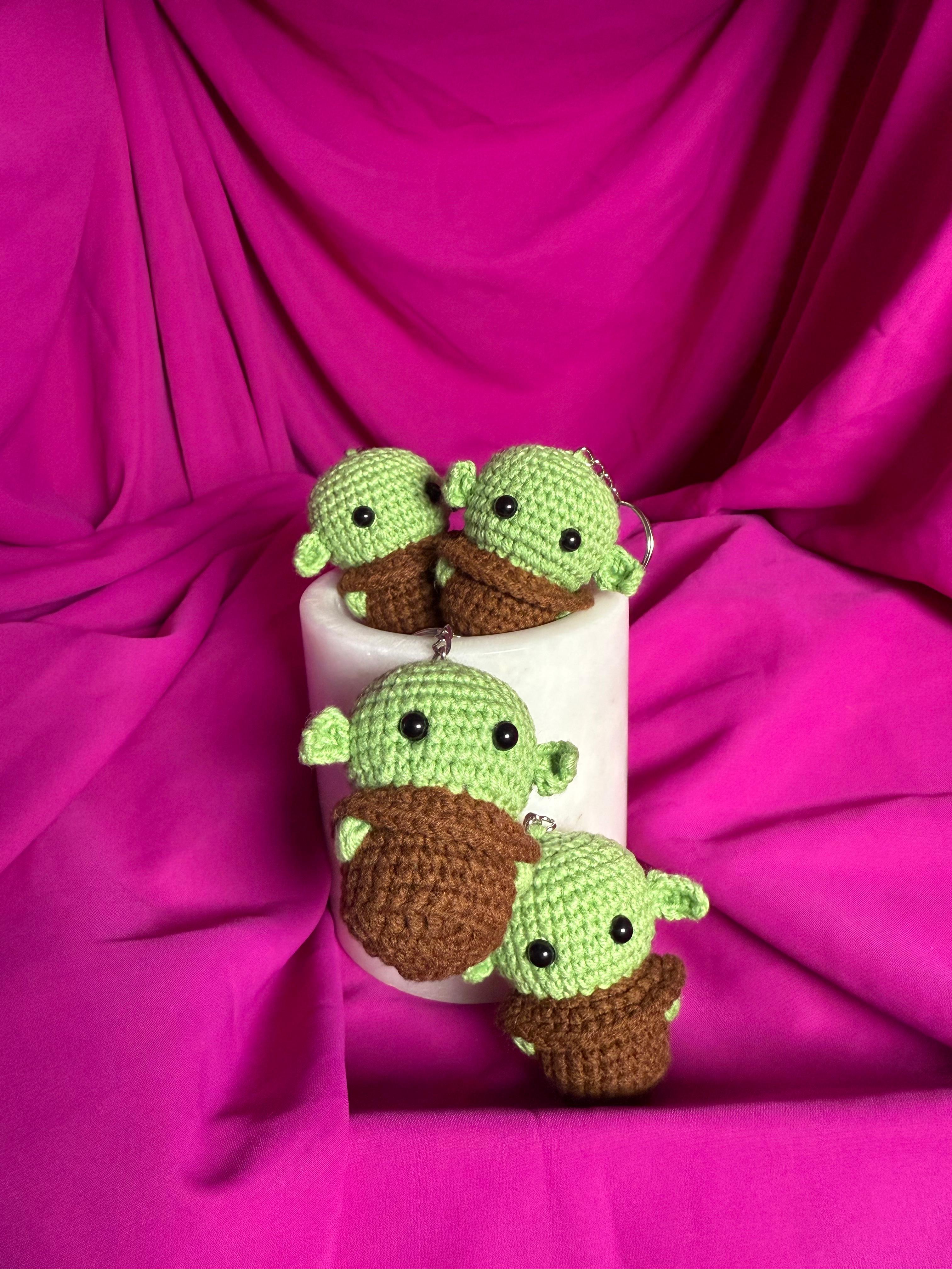 Baby Yoda El Örgüsü Anahtarlık