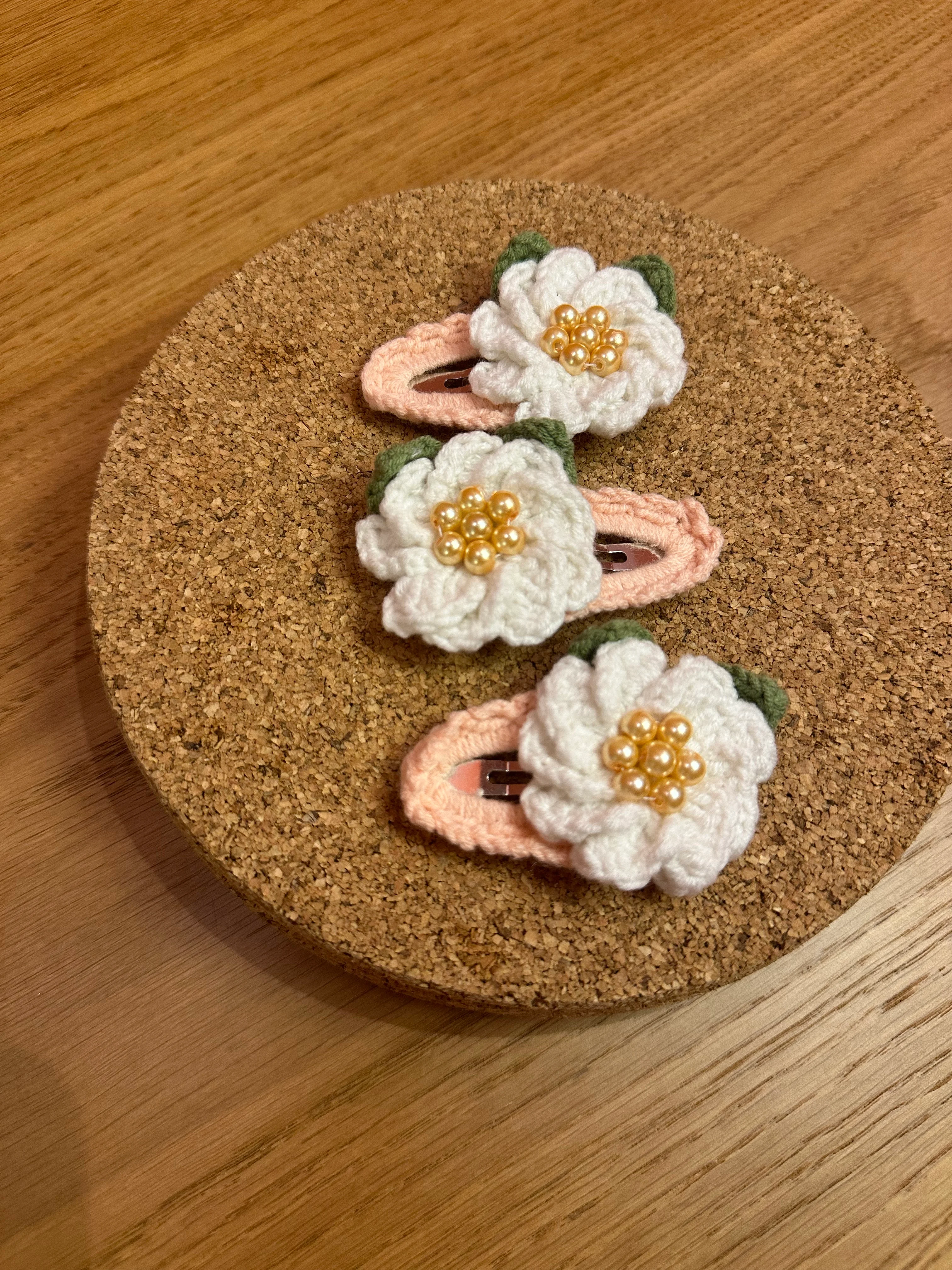 Boncuklu Pembe Çiçek Örgü Çıtçıt Toka