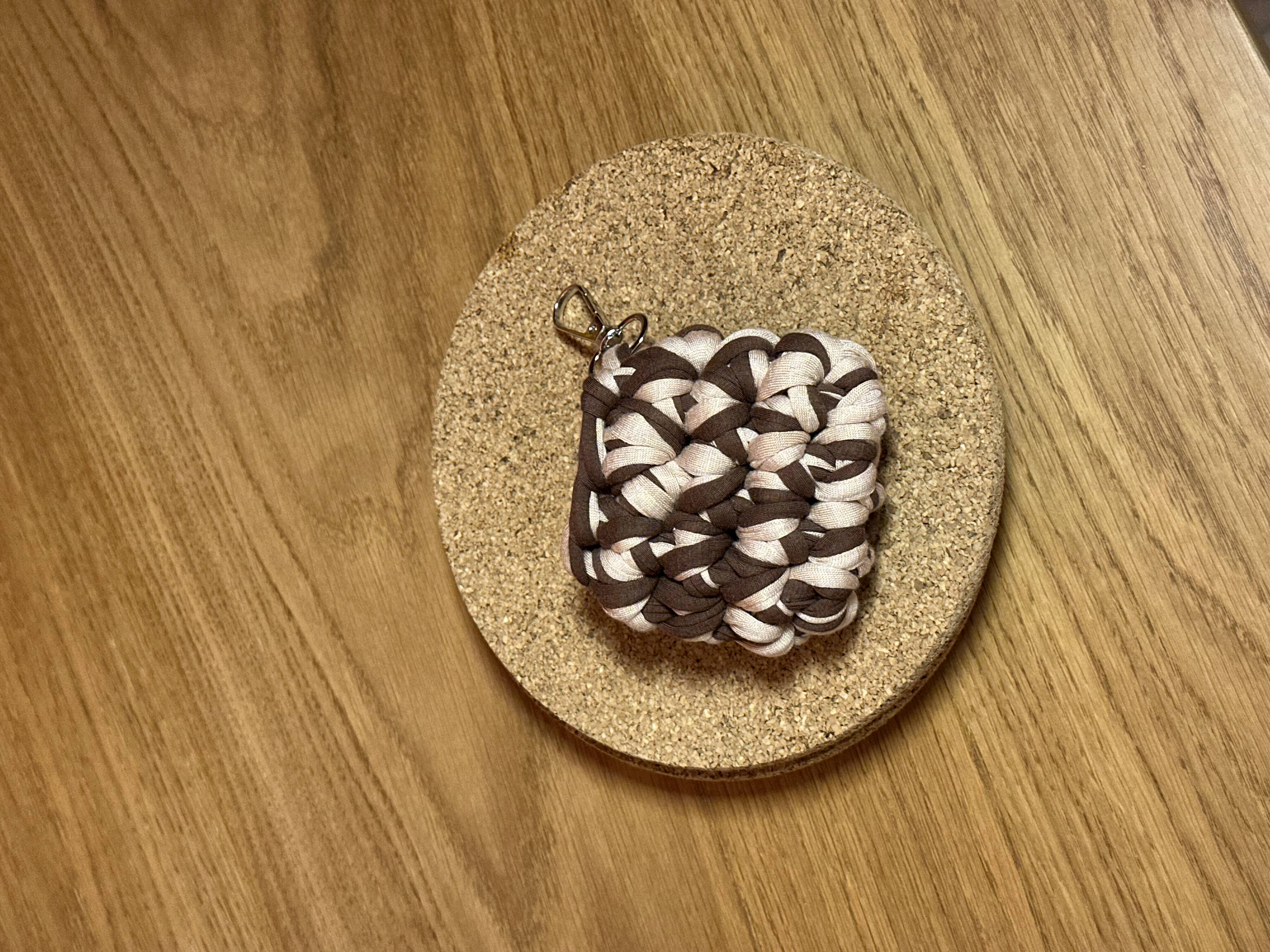 El Örgüsü Çift Renk Airpods Kılıfı - Kahverengi-Bej