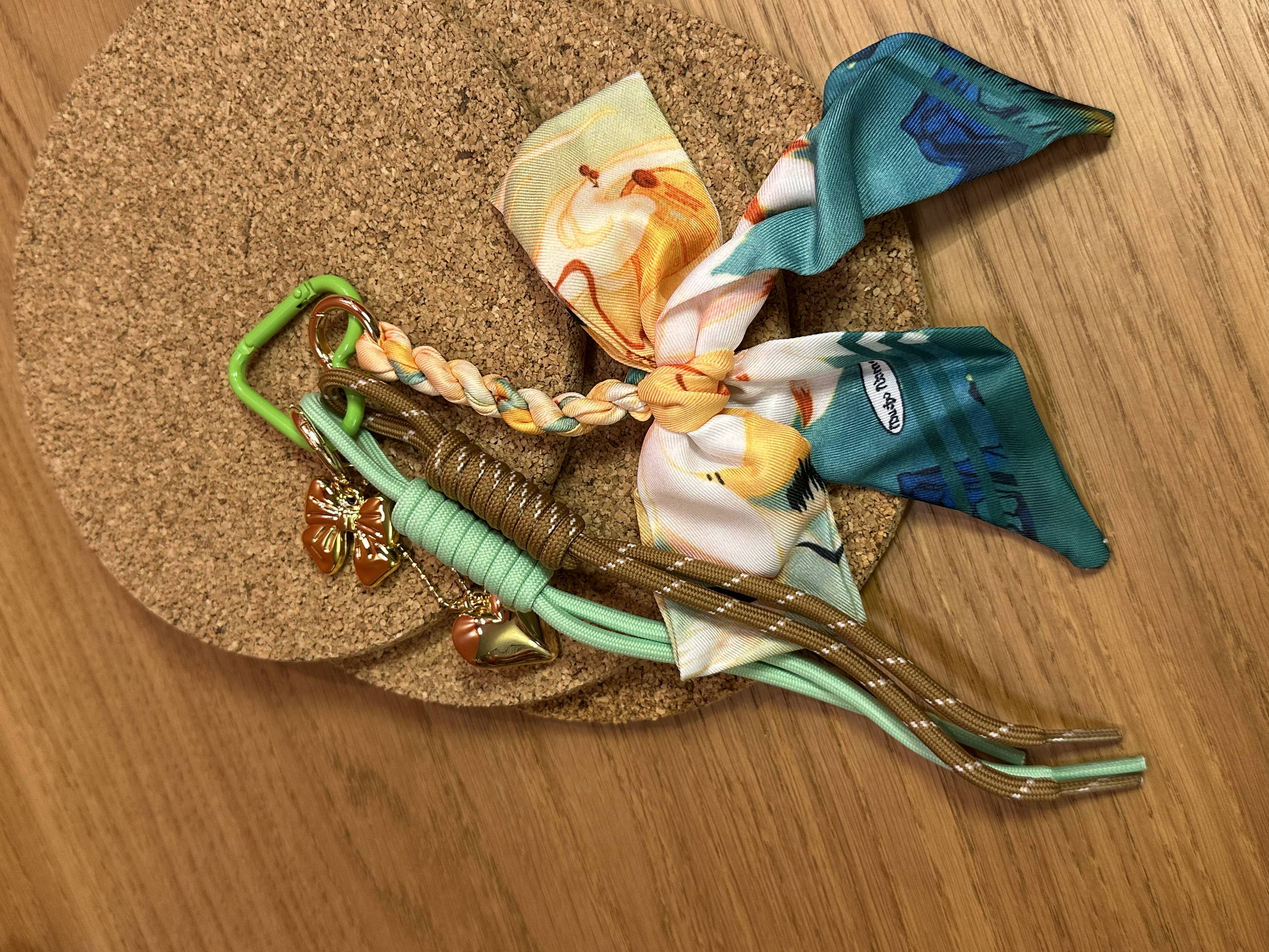 Fiyonk Fular Charm - Yeşil