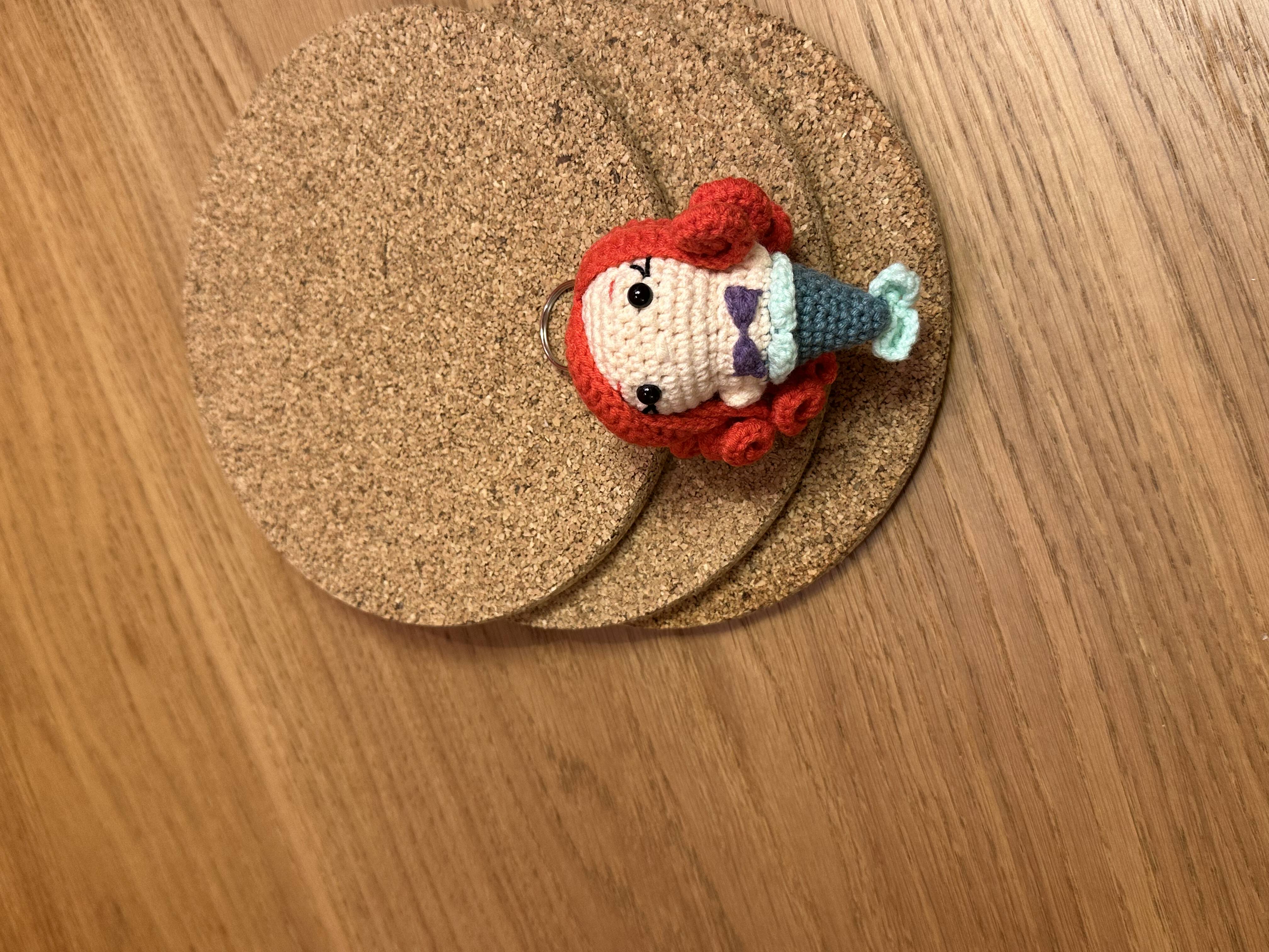 Ariel El Örgüsü Anahtarlık