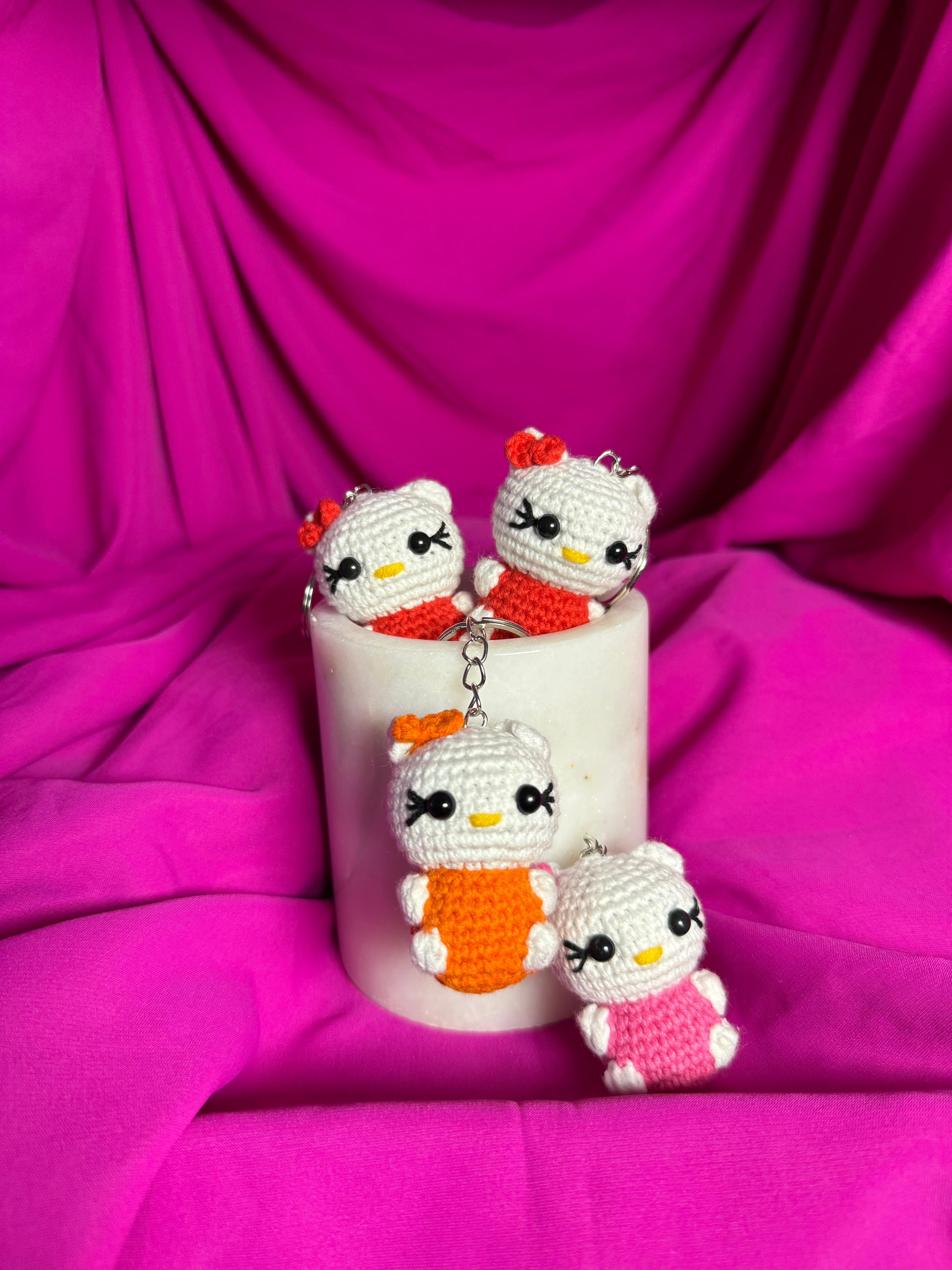 Hello Kitty El Örgüsü Anahtarlık - Kırmızı