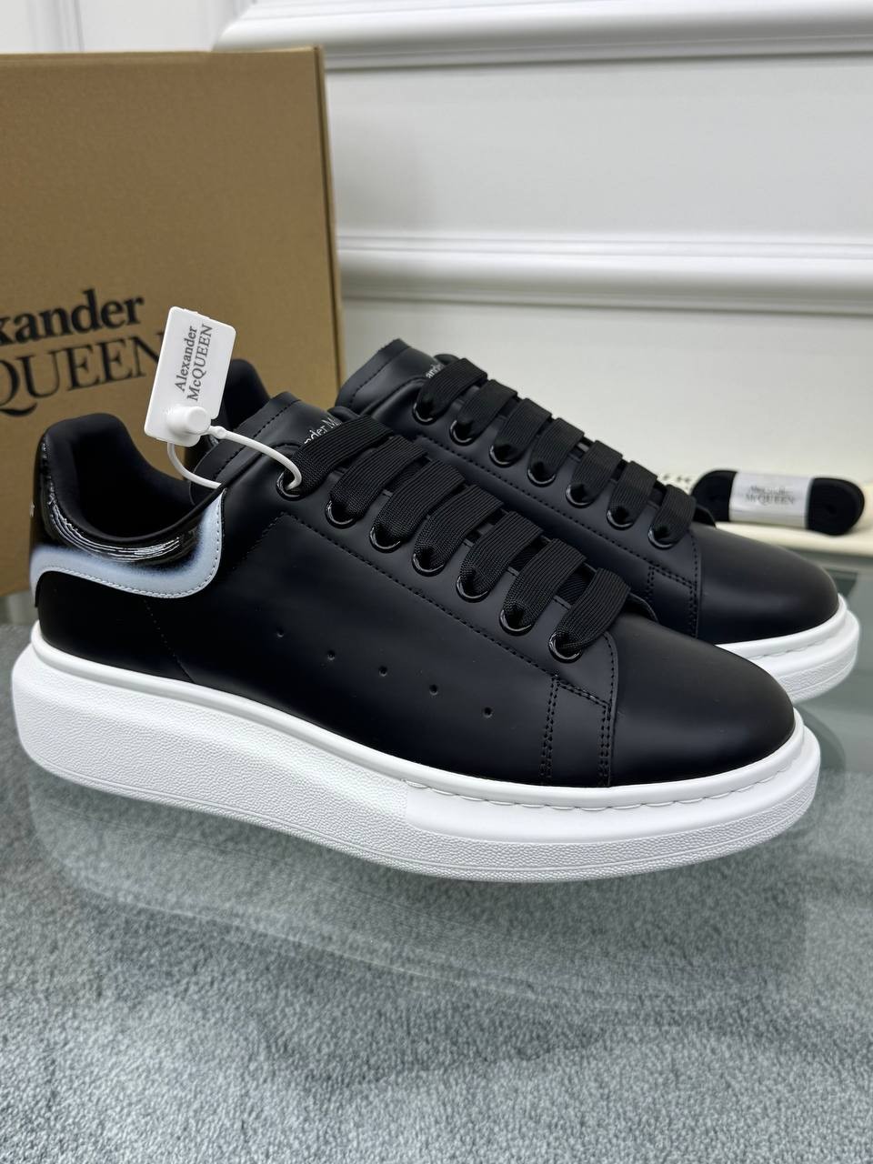 Oversize Siyah Deri Sneaker