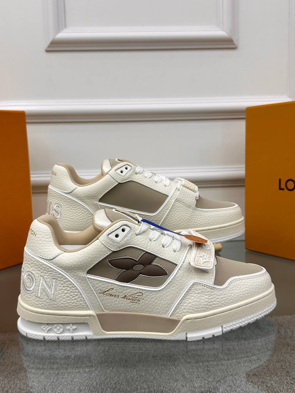 Bej Logo Detaylı Erkek Deri Sneakers