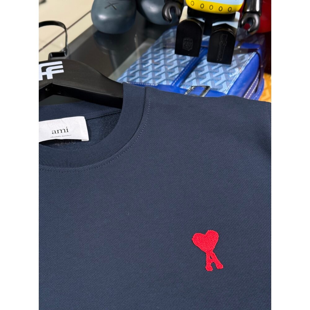 Kalp Nakış Logo Detaylı Erkek Sweatshirt