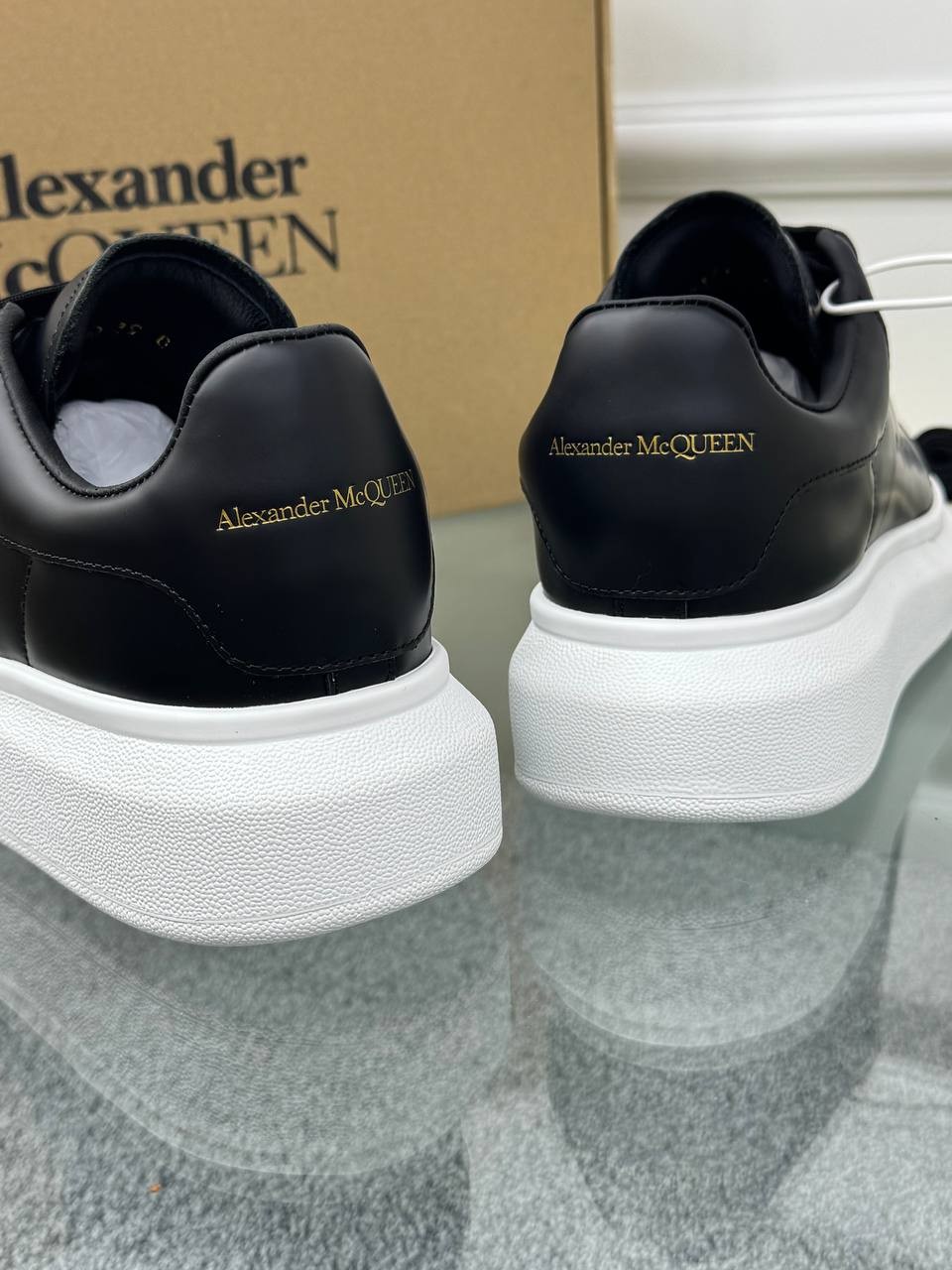 Oversize Siyah Deri Sneaker