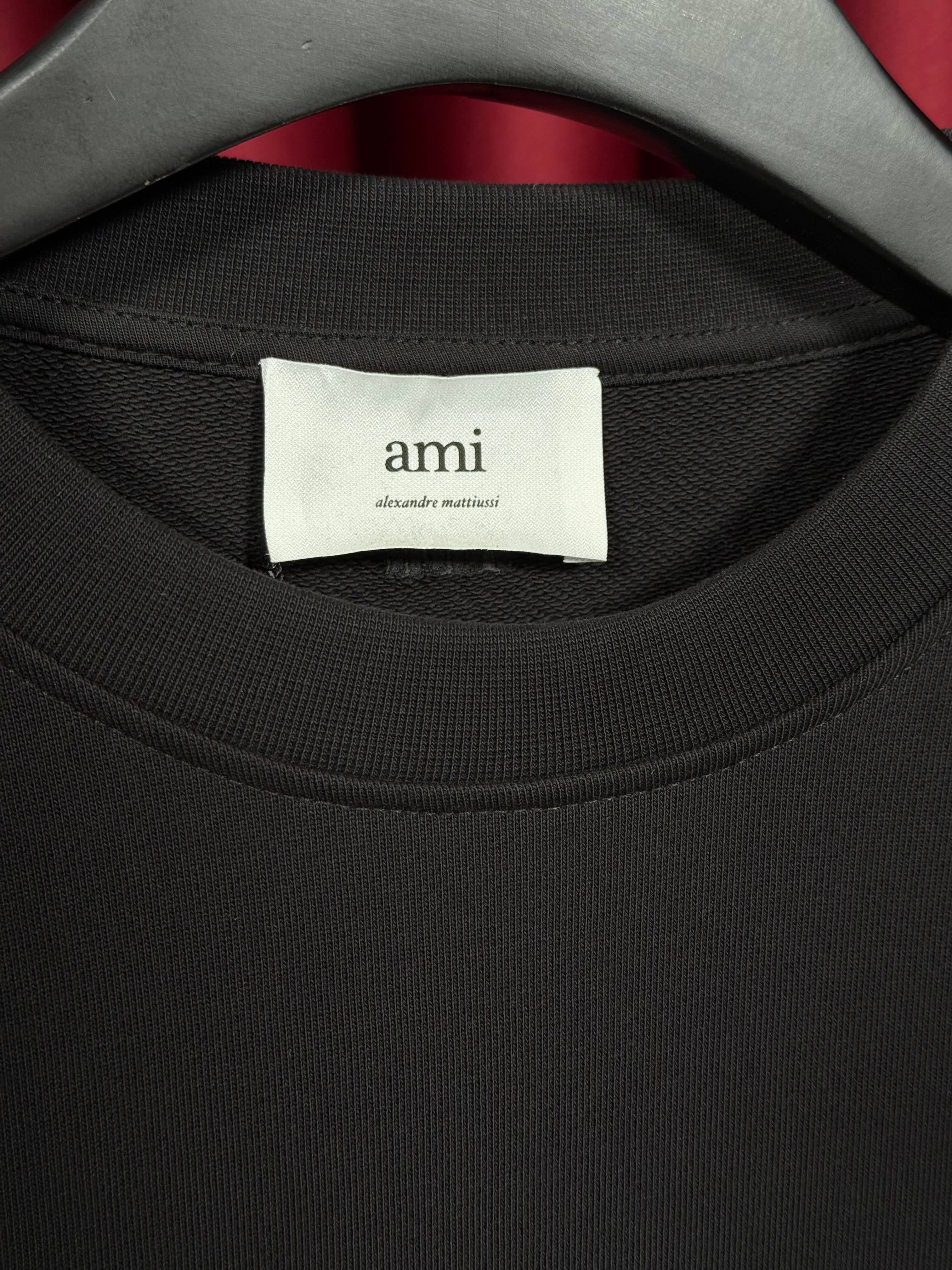 Kalp Nakış Logo Detaylı Siyah Erkek Sweatshirt