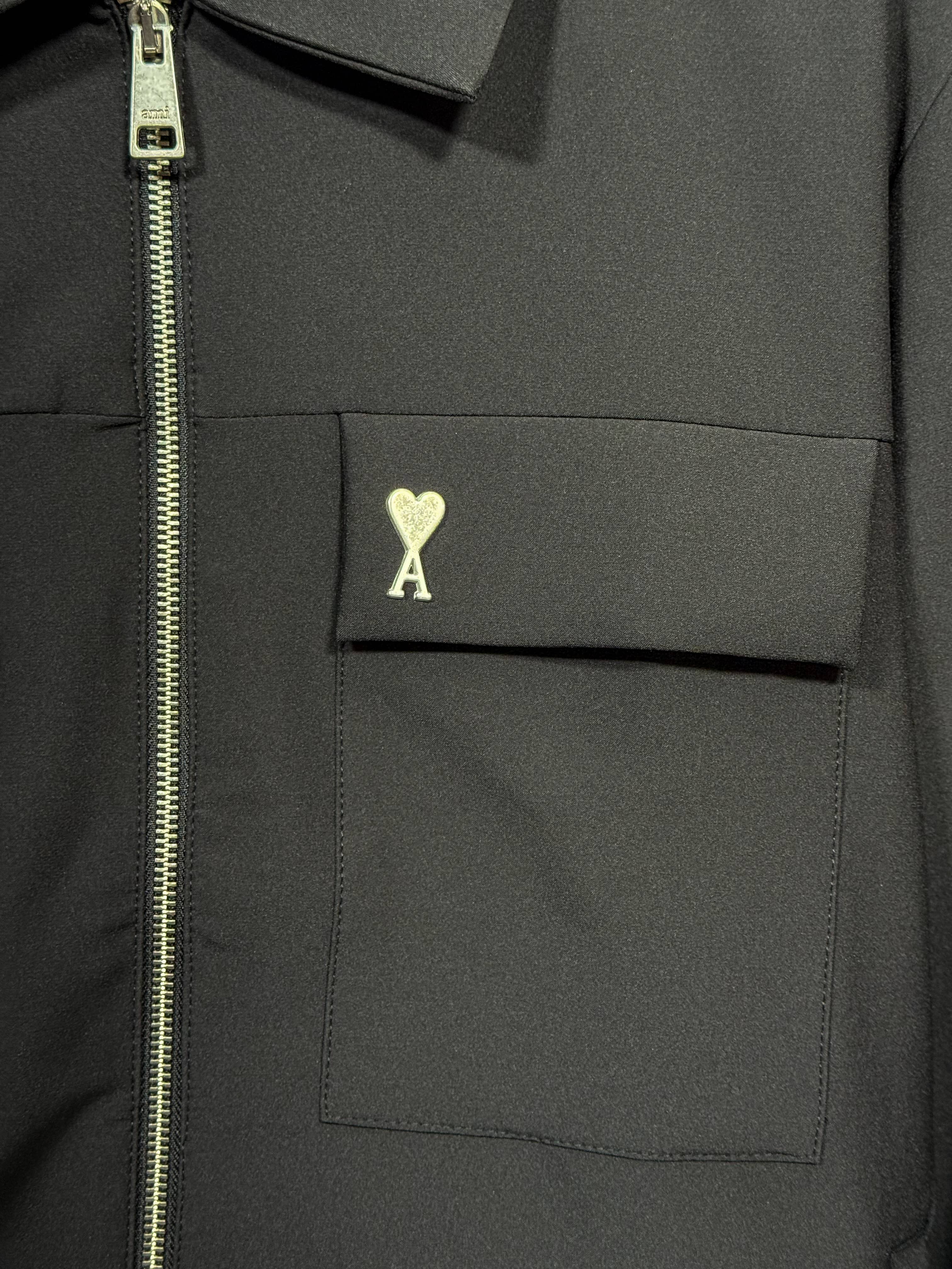 Metal Kalp Logo Detaylı Erkek Ceket