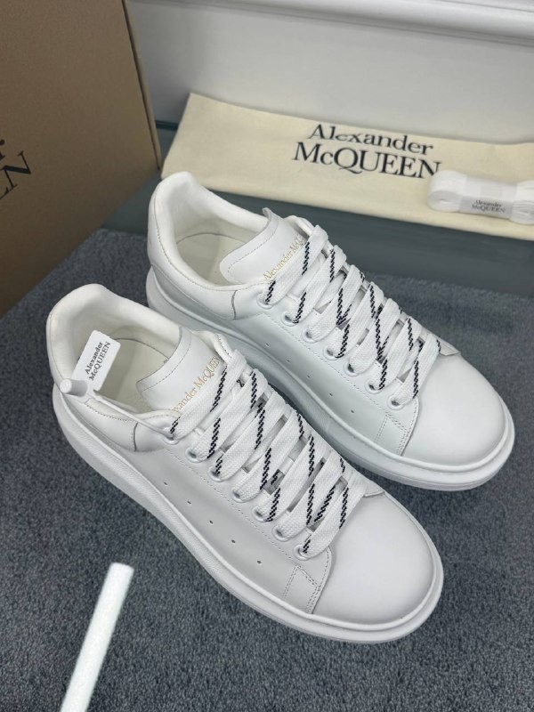 Oversize Beyaz Erkek Deri Sneaker