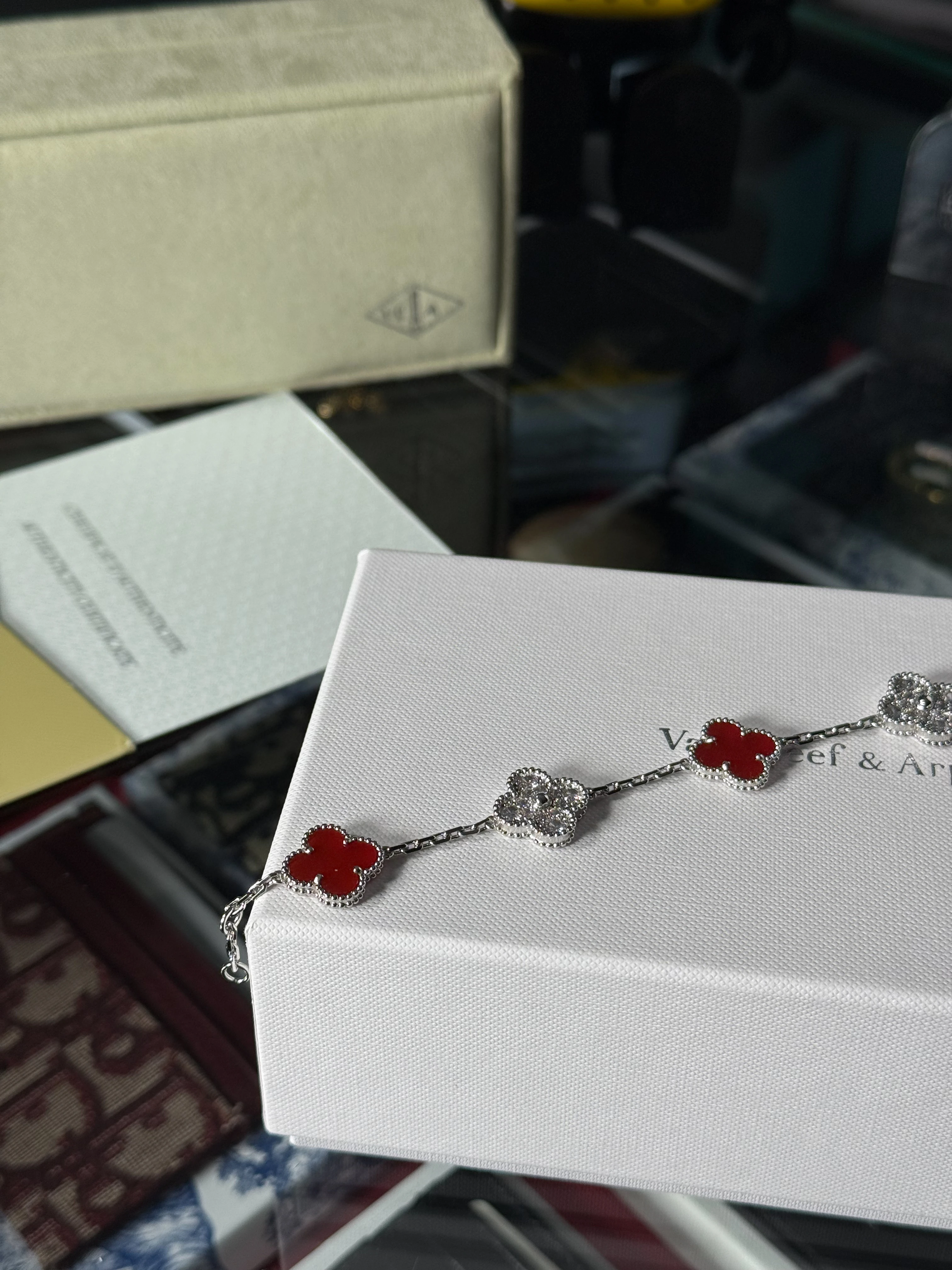 Gümüş Bordo Taşlı Unisex Bileklik