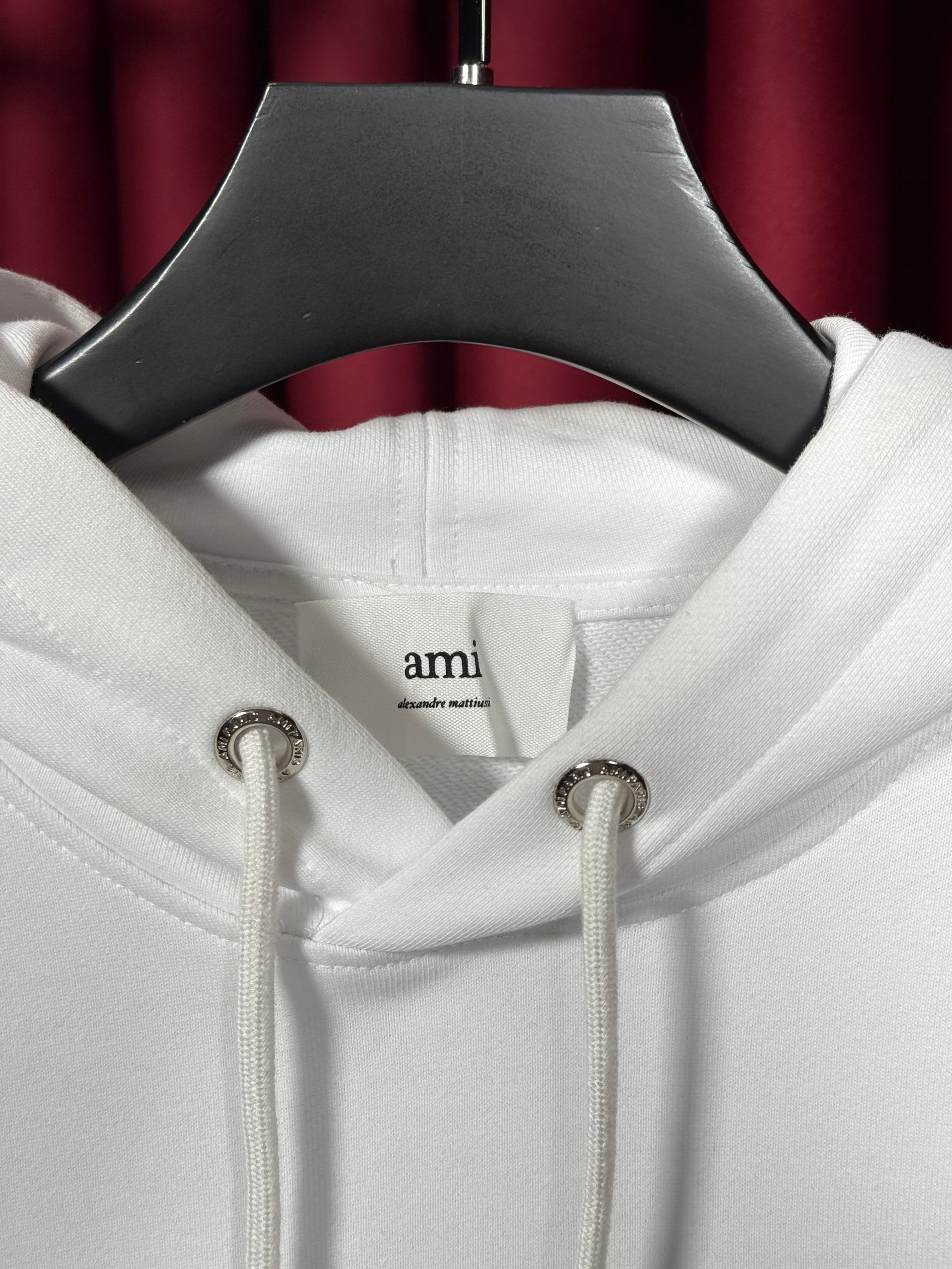 Kalp Logo Detaylı Beyaz Kapşonlu Erkek Sweatshirt