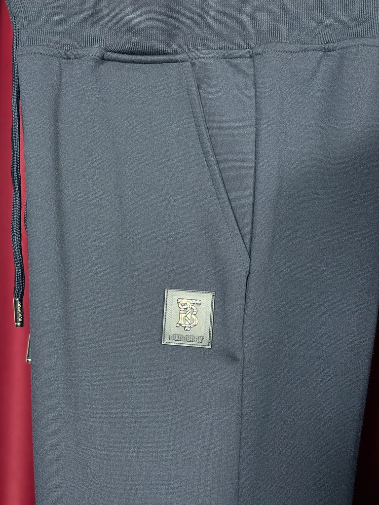 Şerit Detaylı Lacivert Eşofman Takımı