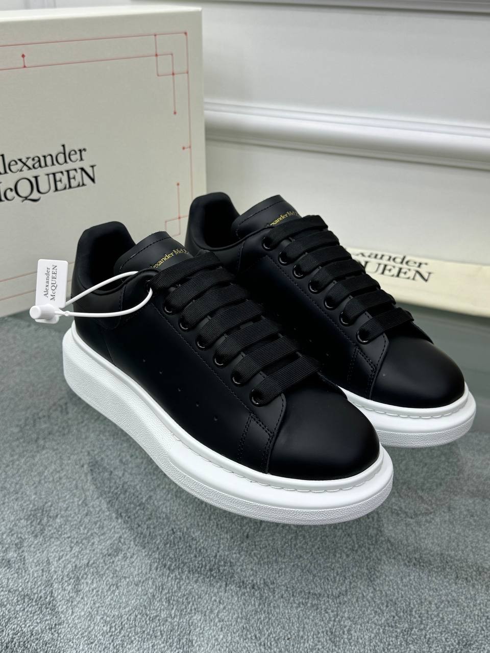 Oversize Siyah Deri Sneaker