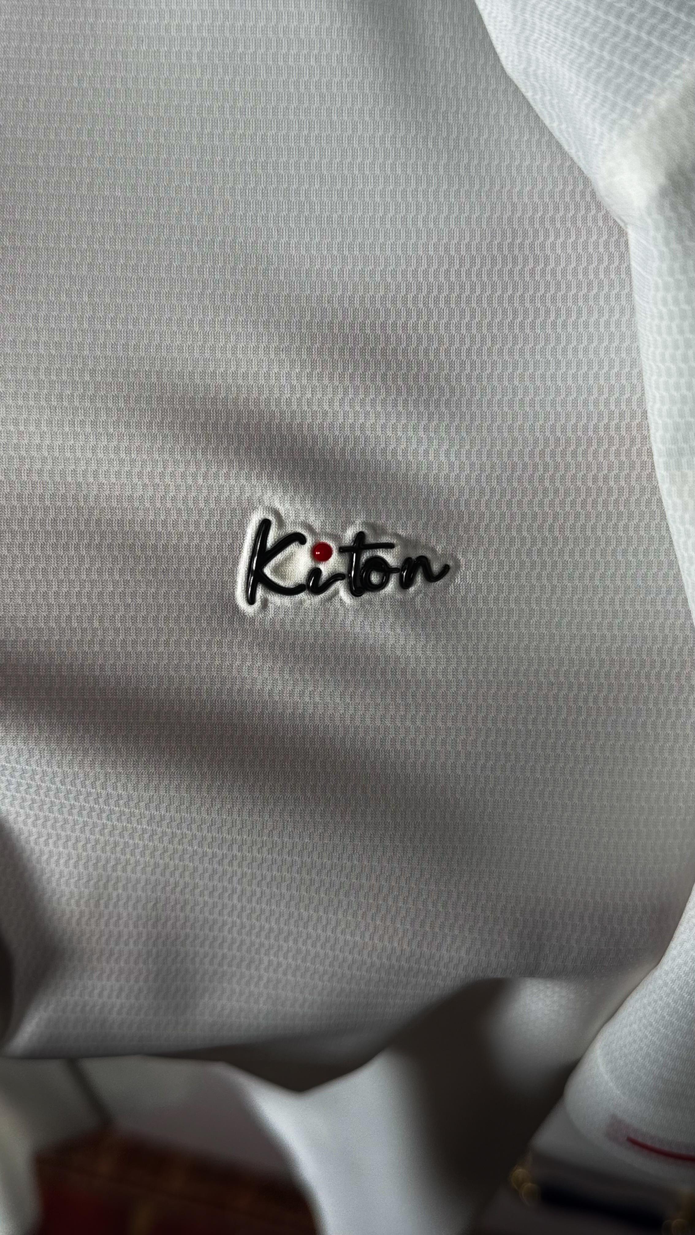 İthal Baskı Logo Detaylı Beyaz Polo Yaka T-shirt
