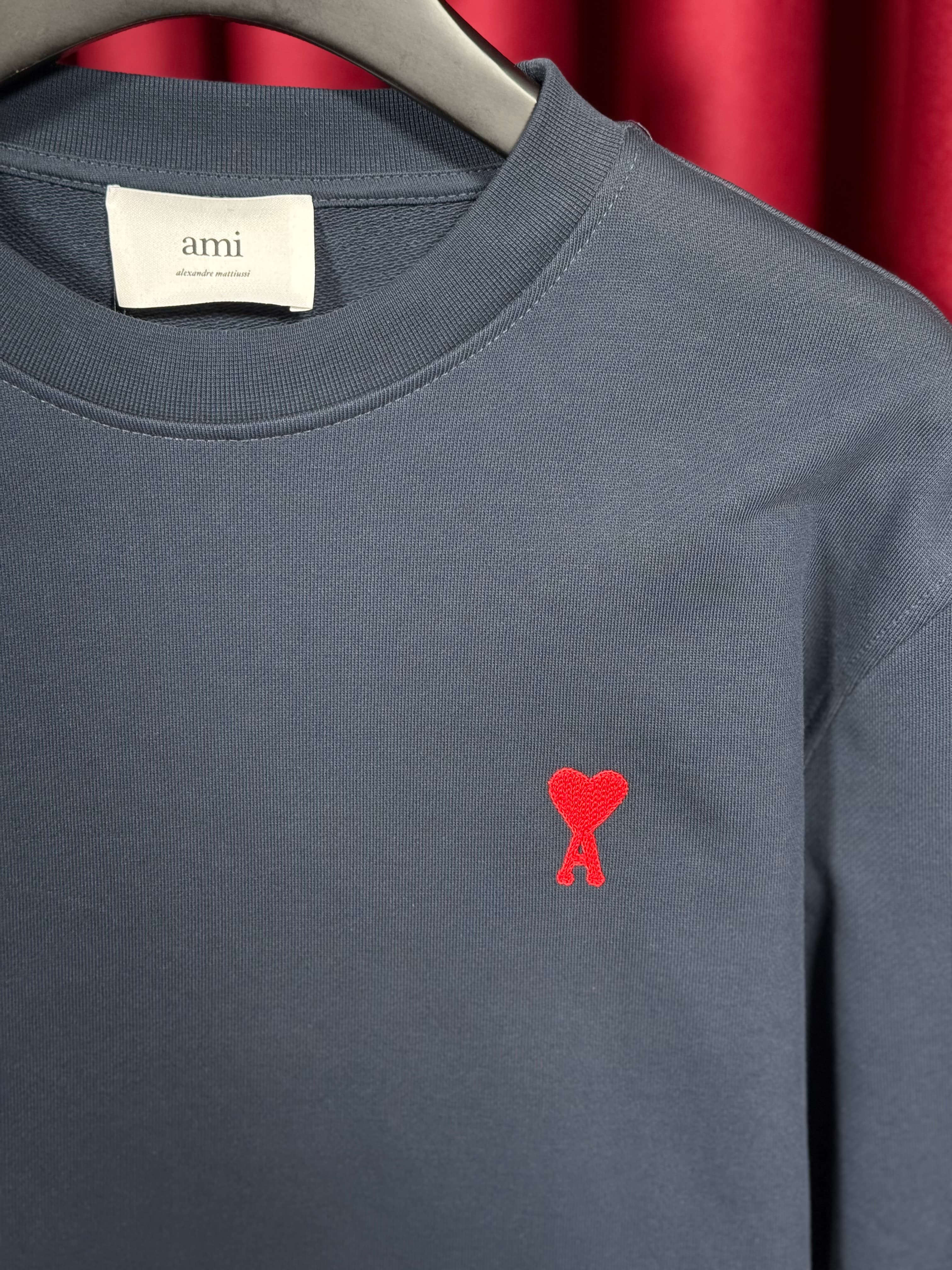 Kalp Nakış Logo Detaylı Lacivert Erkek Sweatshirt