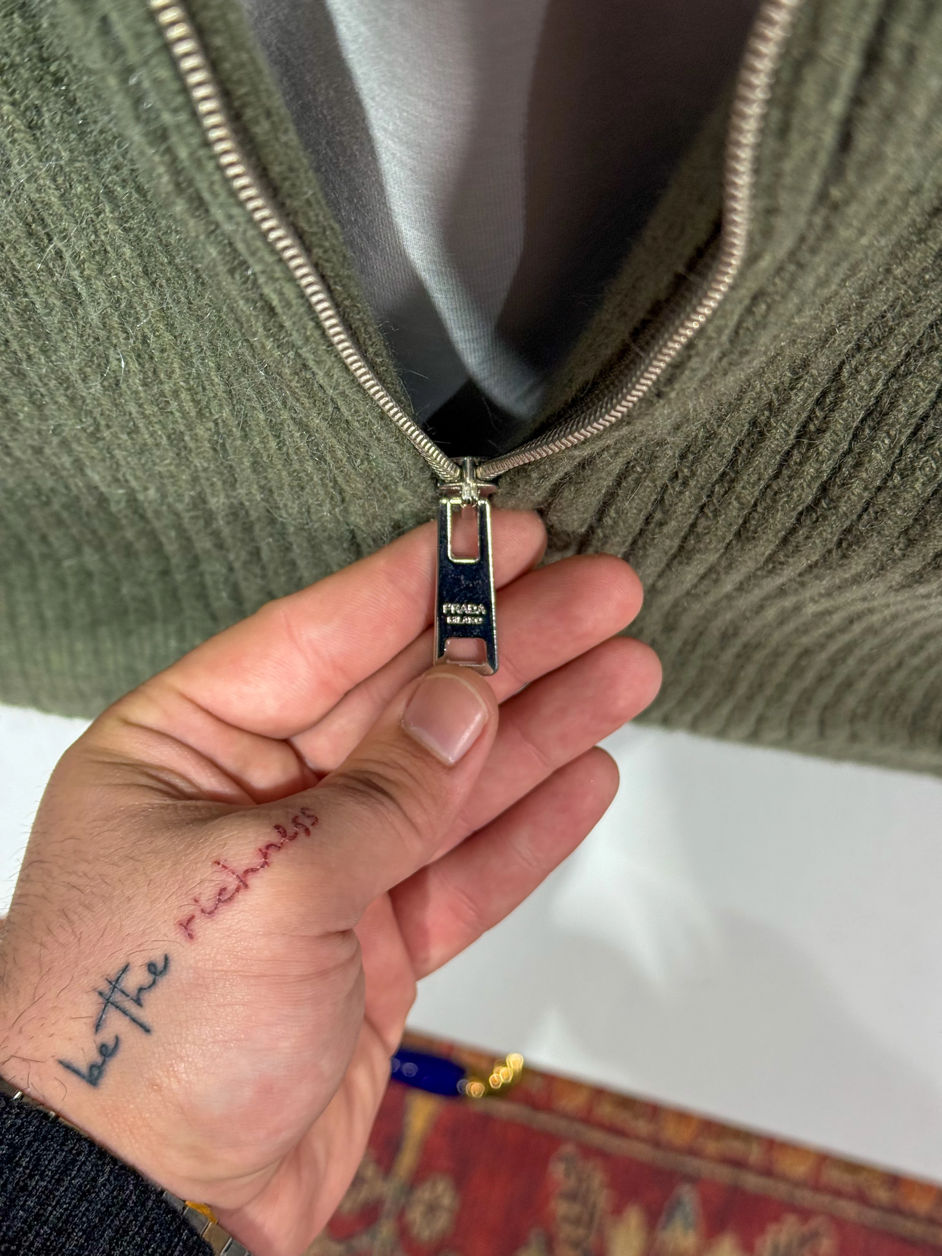 Plaka Logo Detaylı Tam Fermuarlı Triko