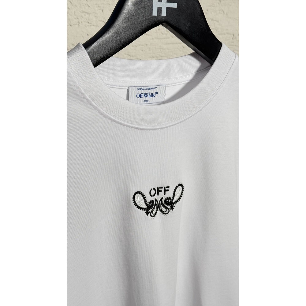 Arka Nakış Detaylı Oversize Beyaz T-shirt