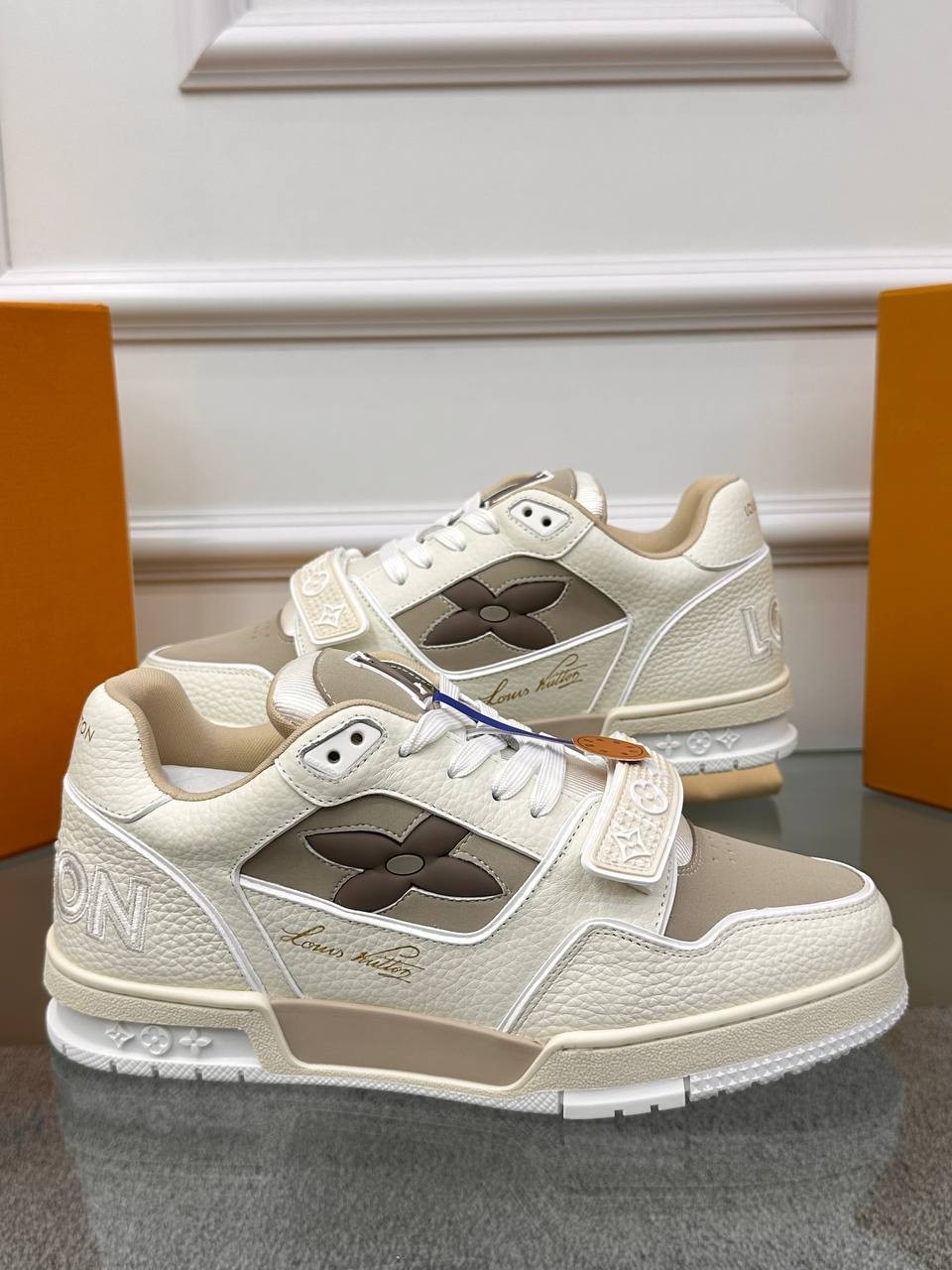 Bej Logo Detaylı Erkek Deri Sneakers