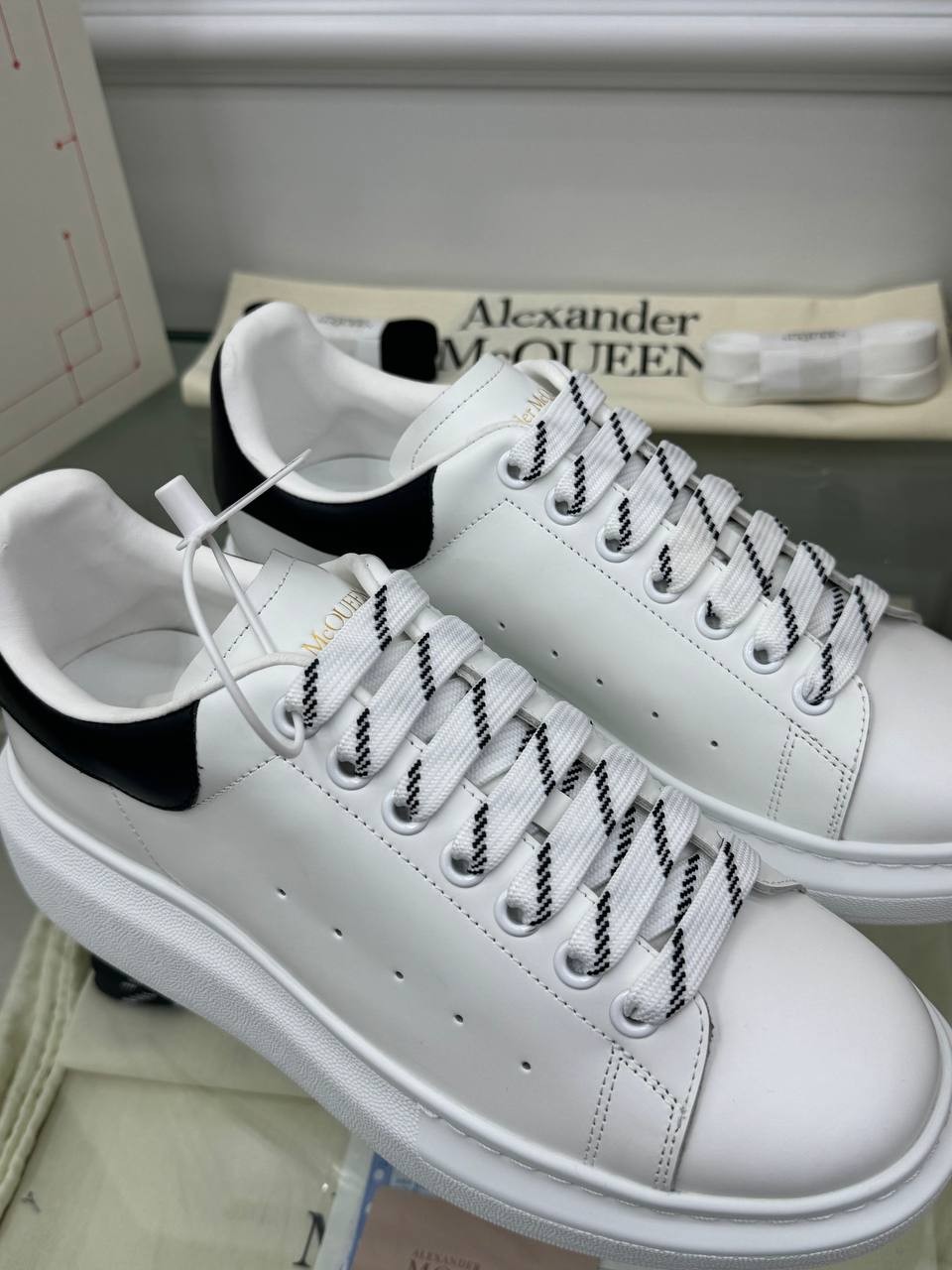Oversize Beyaz Erkek Deri Sneaker