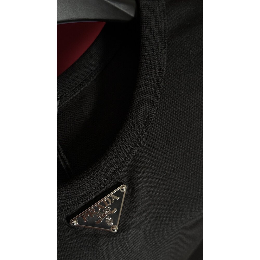Metal Boğaz Logo Detaylı Erkek T-shirt