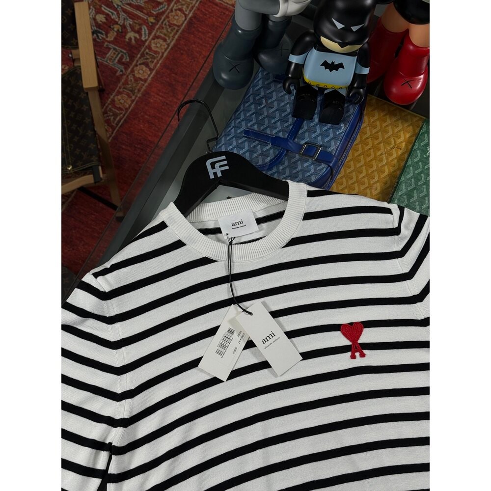 Kalp Logo Detaylı Çizgili Erkek Triko Kazak