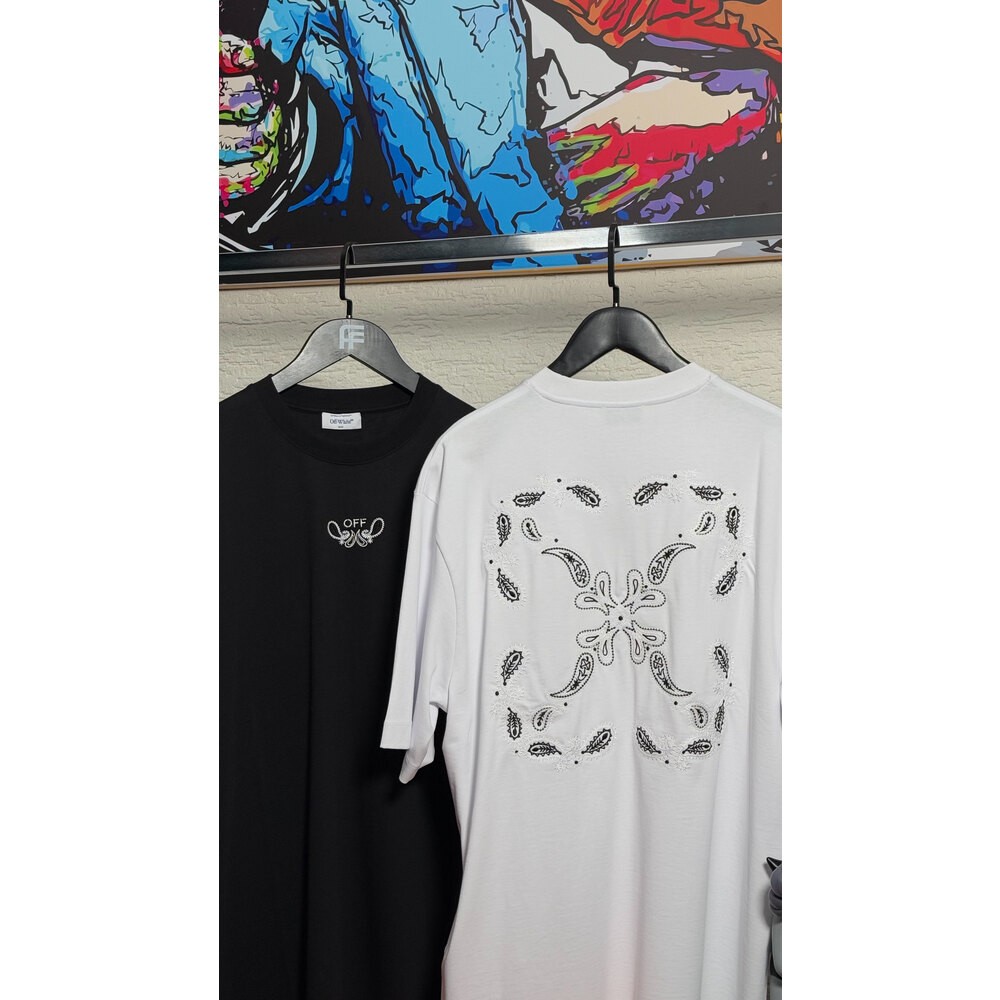 Arka Nakış Detaylı Oversize Beyaz T-shirt