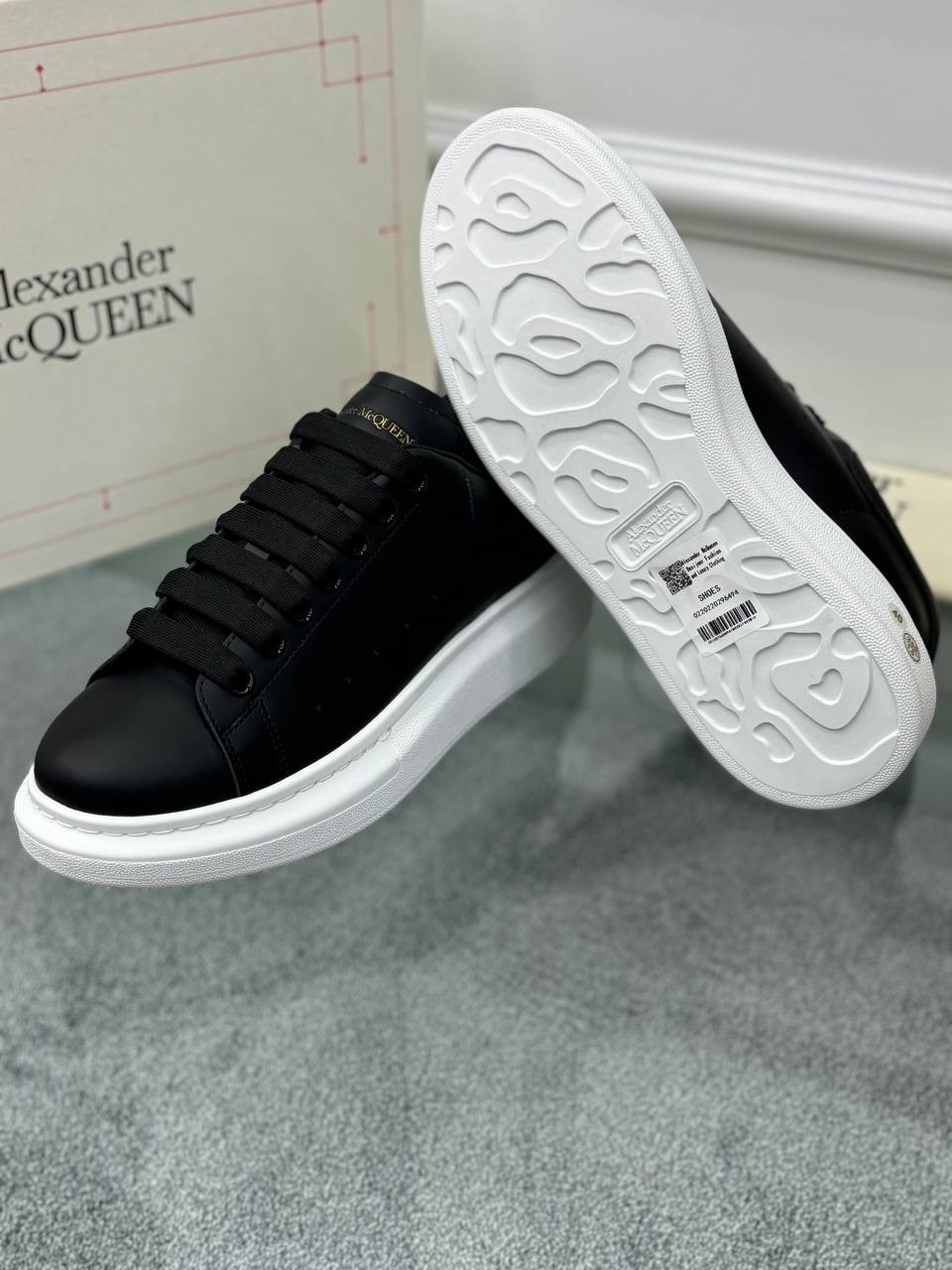 Oversize Siyah Deri Sneaker